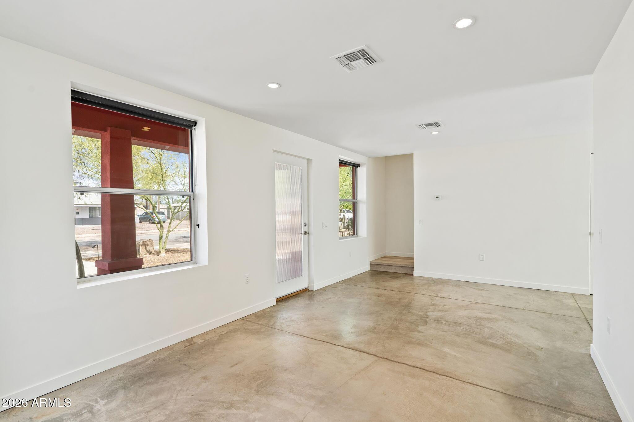 1337 E Polk Street 10