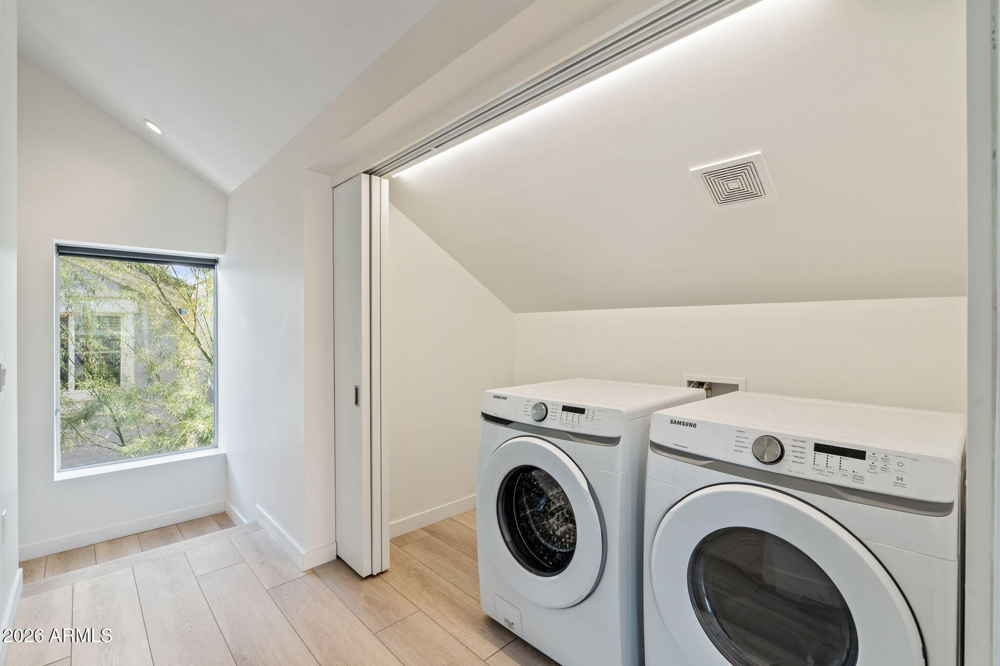 1337 E Polk Street 10