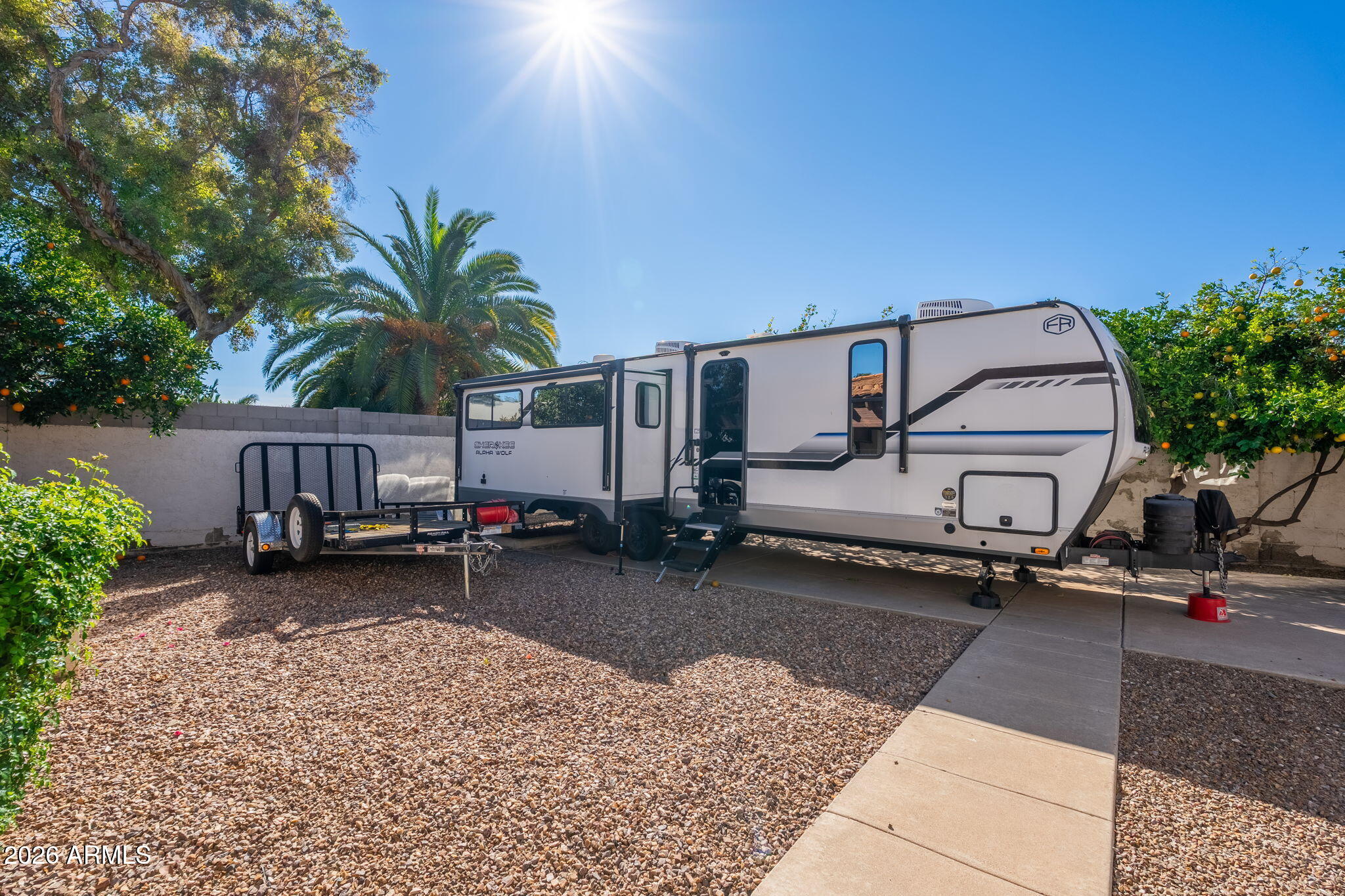 1825 E ELMWOOD Street