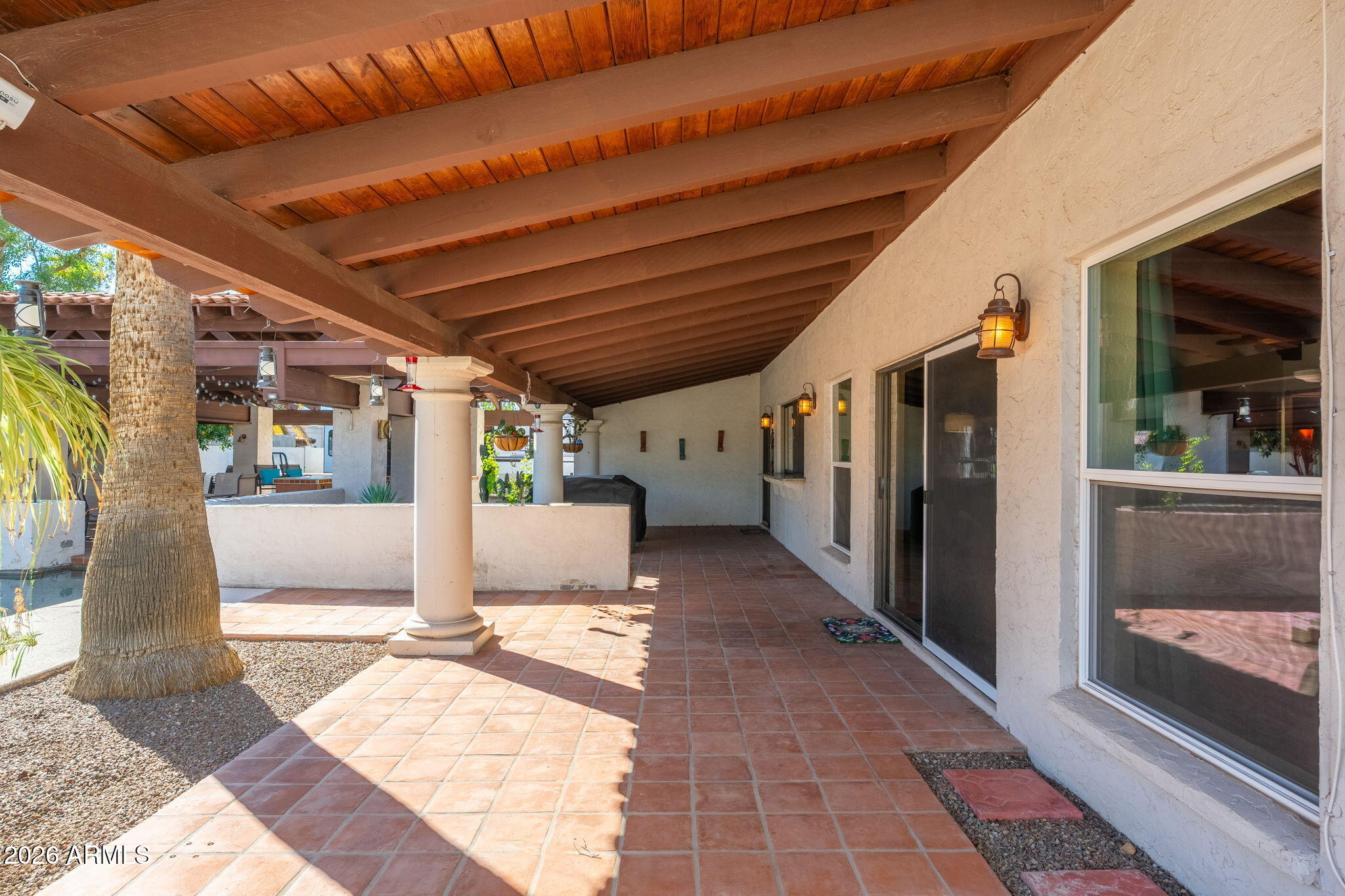 1825 E ELMWOOD Street