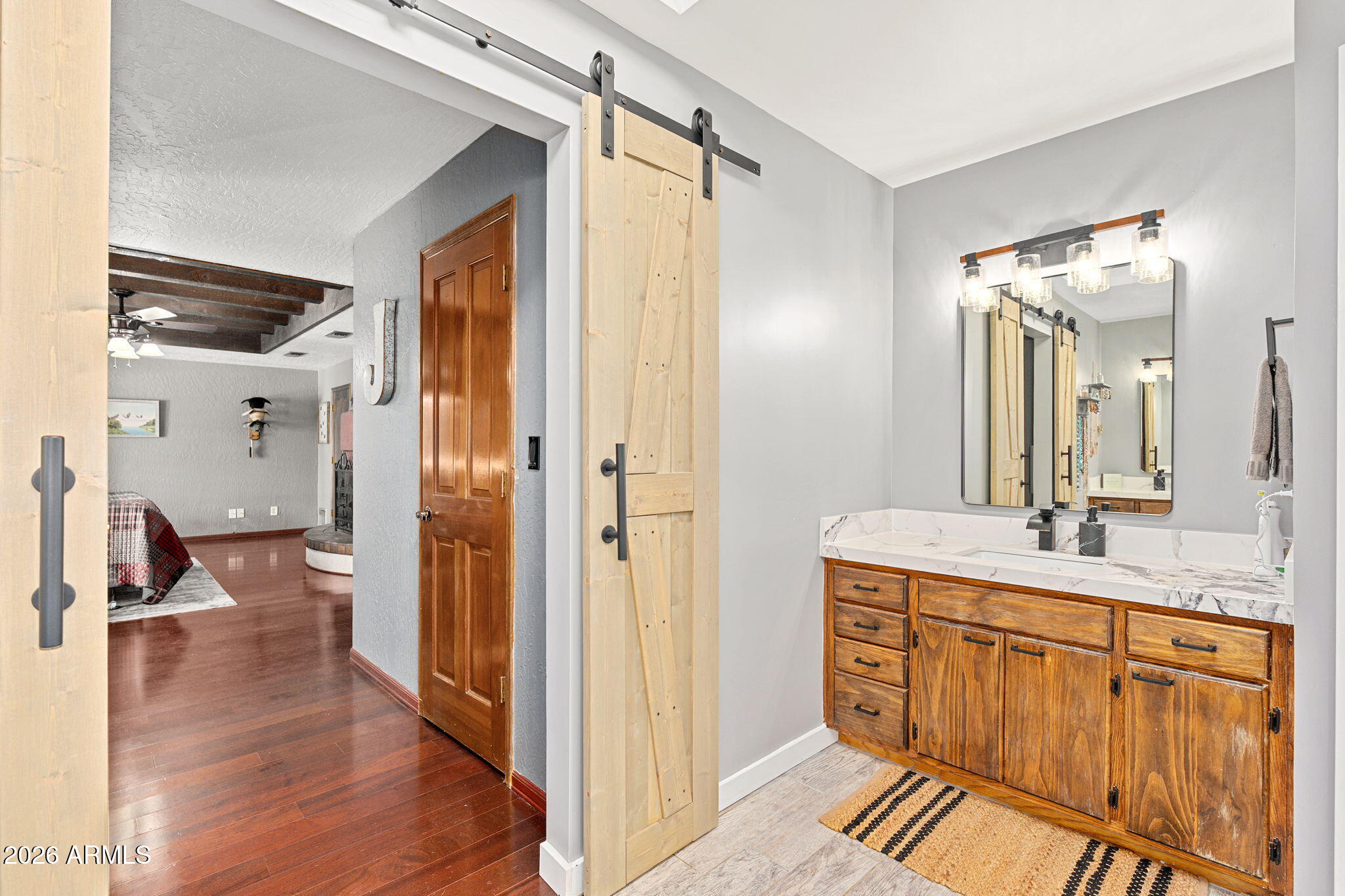 1825 E ELMWOOD Street