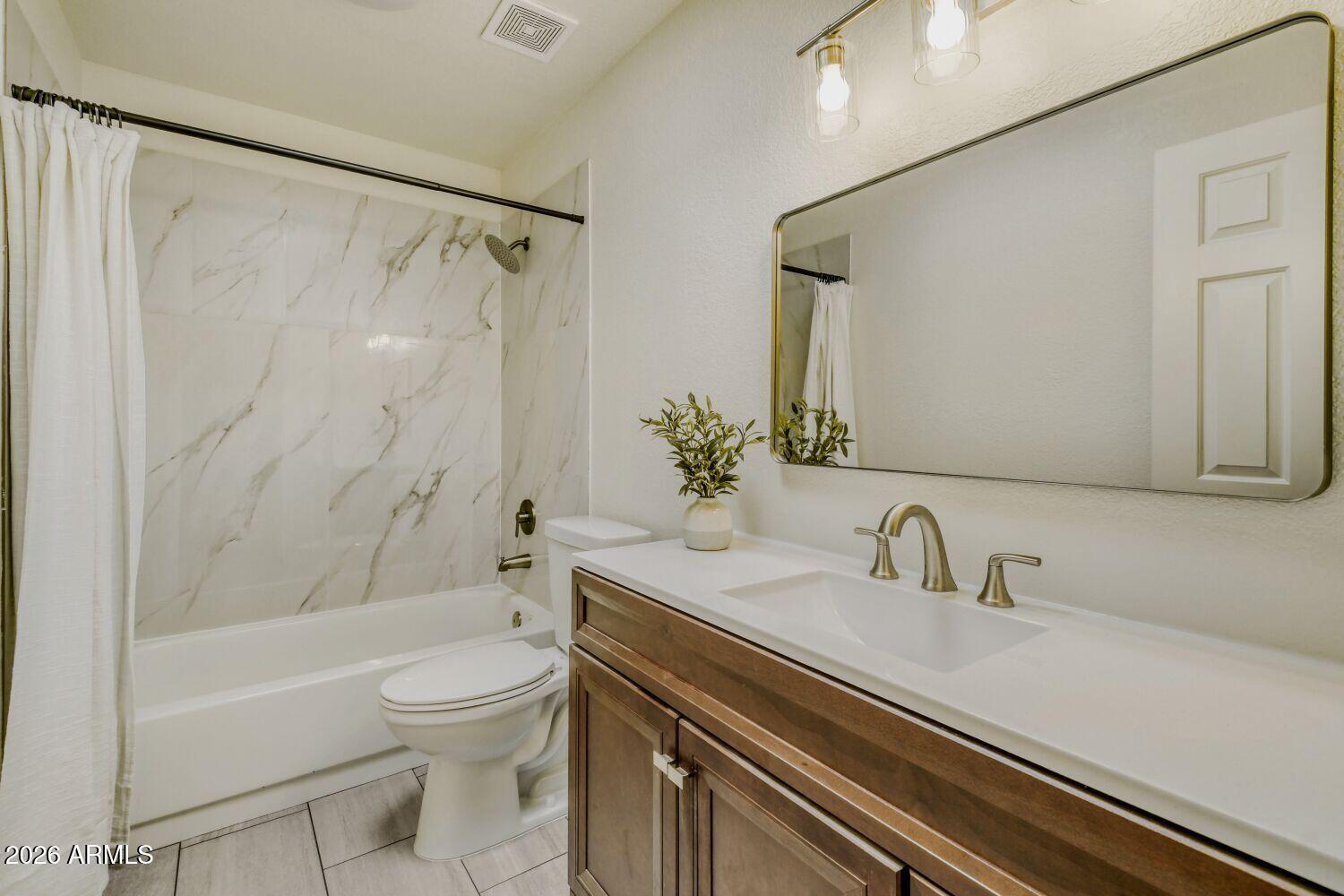 8870 S HEATHER Drive