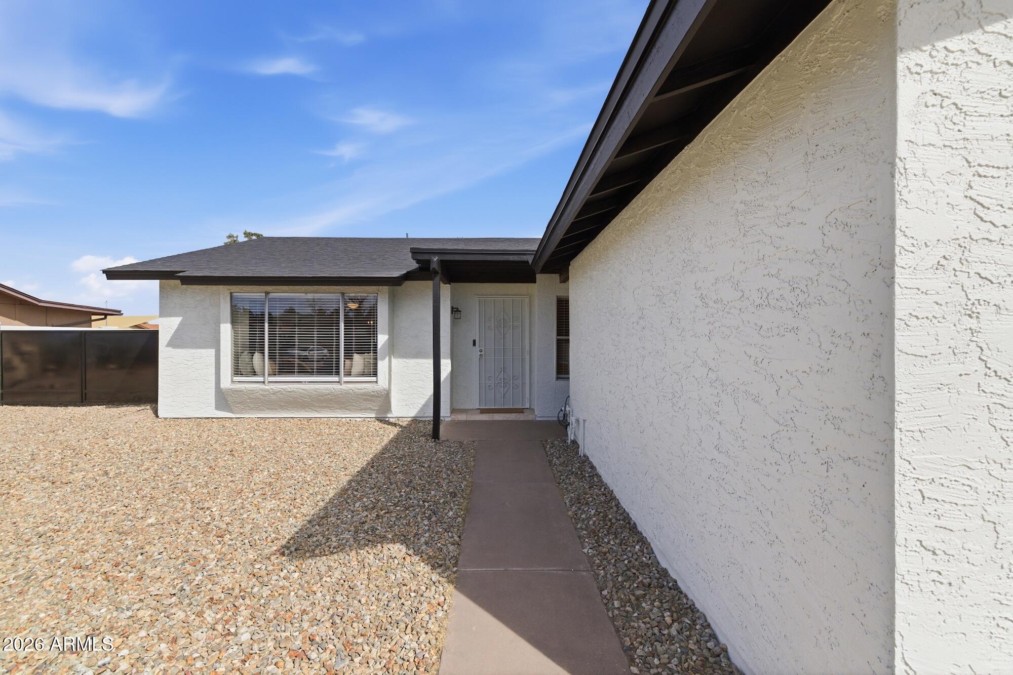 38 W HILLVIEW Street