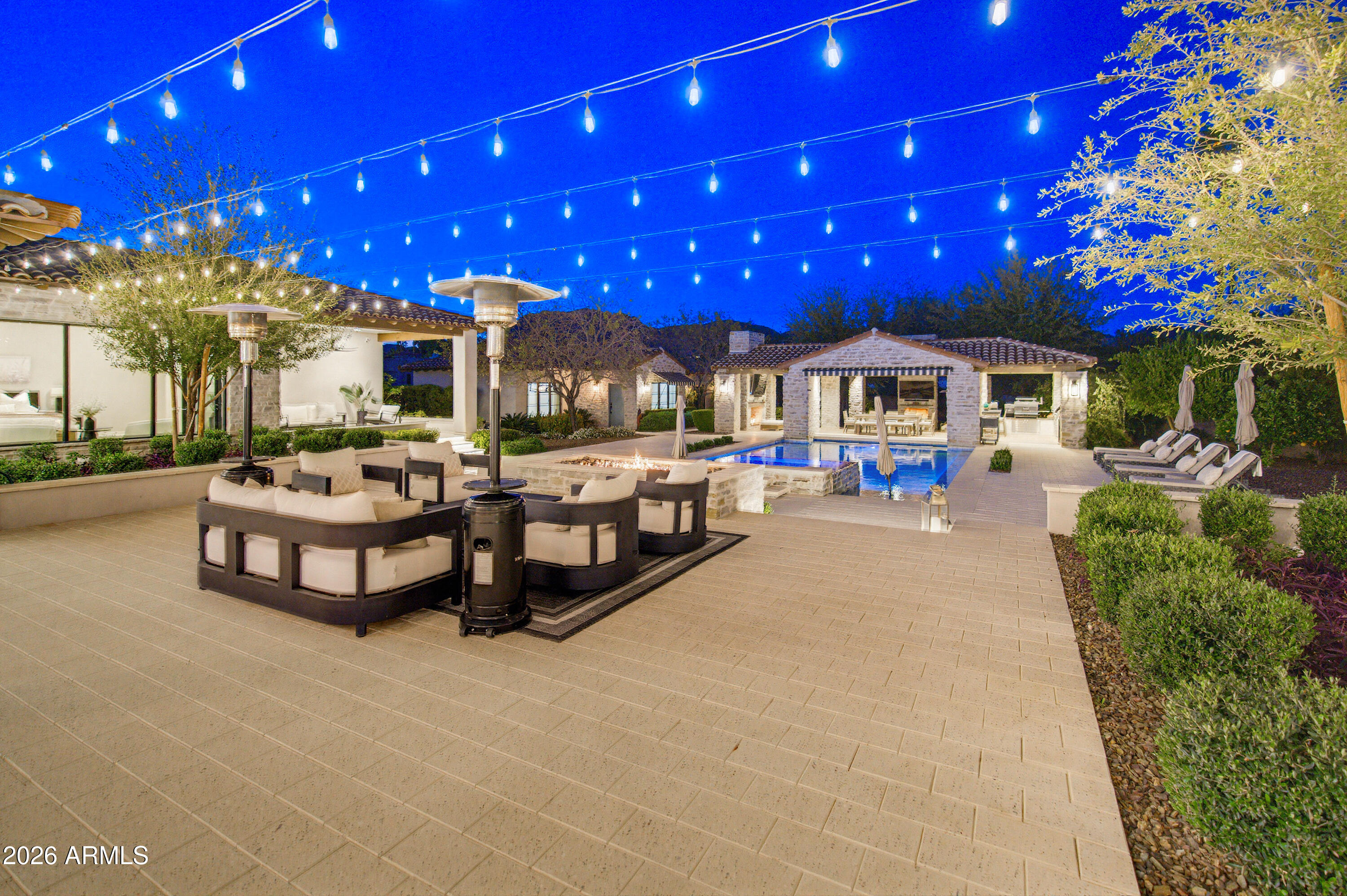 6210 E KEIM Drive