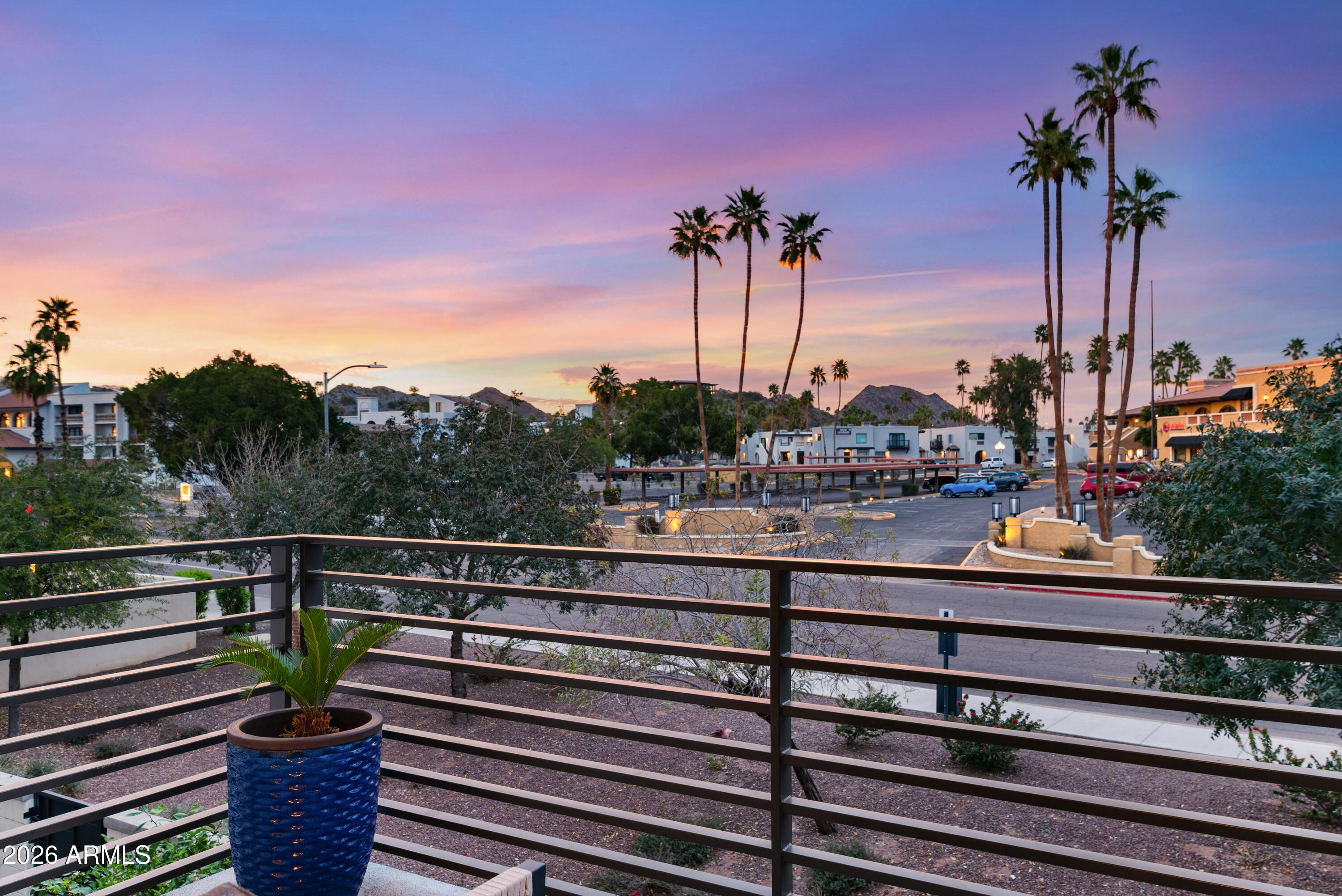 1717 E MORTEN Avenue 3