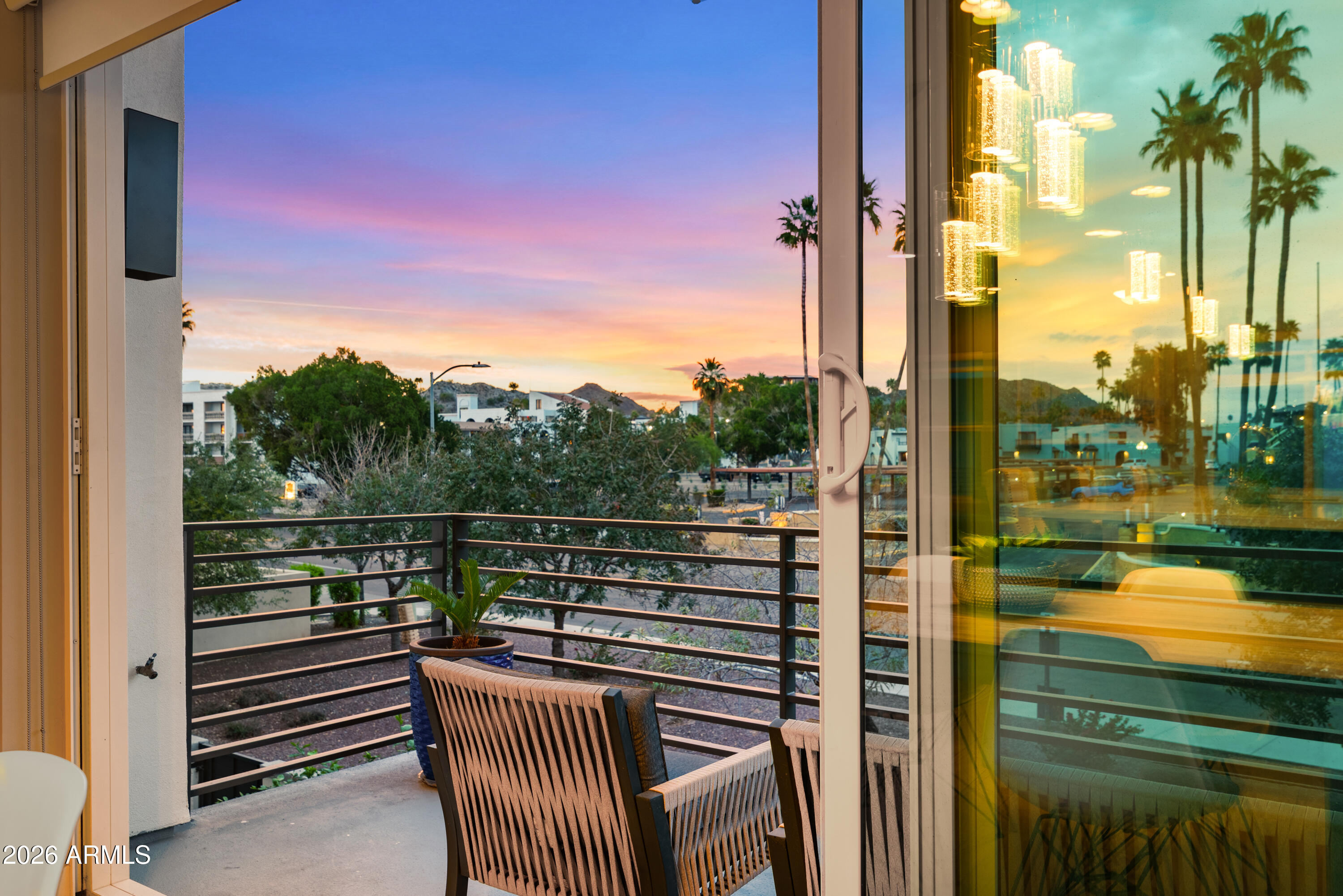 1717 E MORTEN Avenue 3