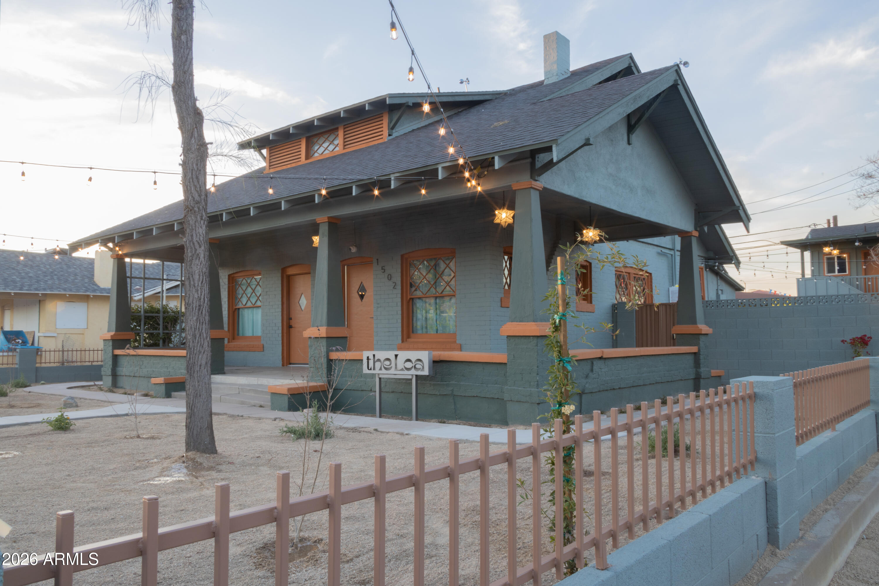 1502 W MONROE Street