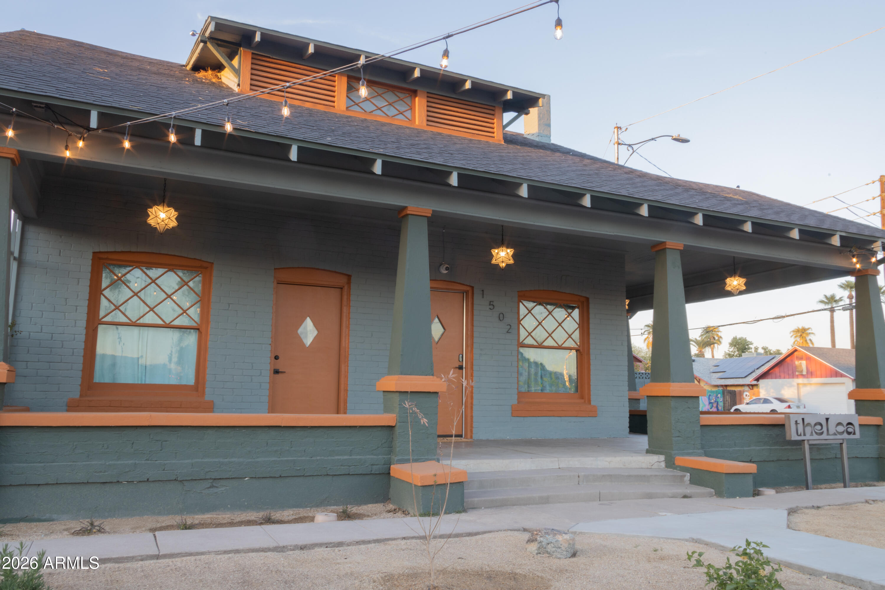 1502 W MONROE Street