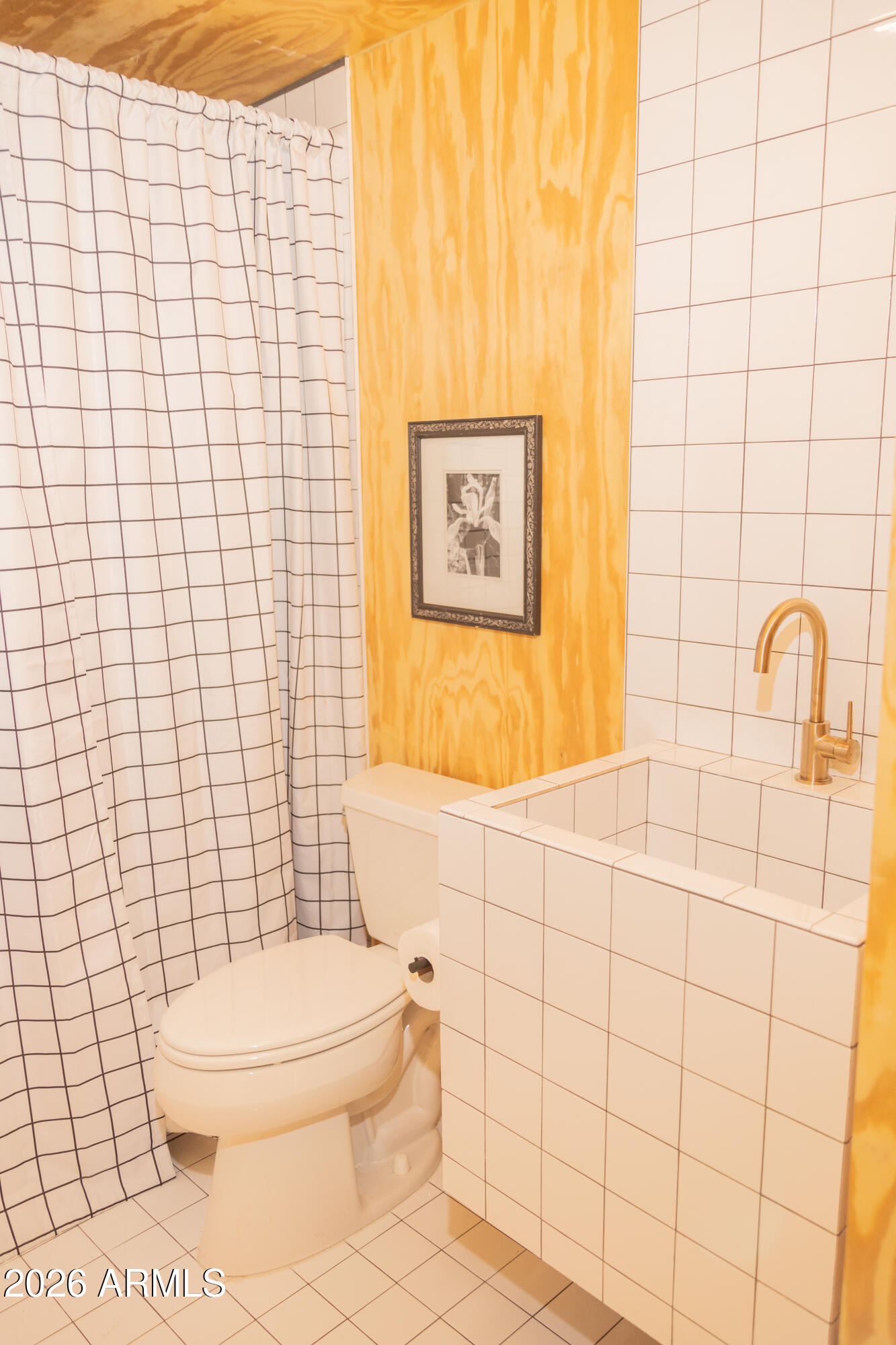 1502 W MONROE Street