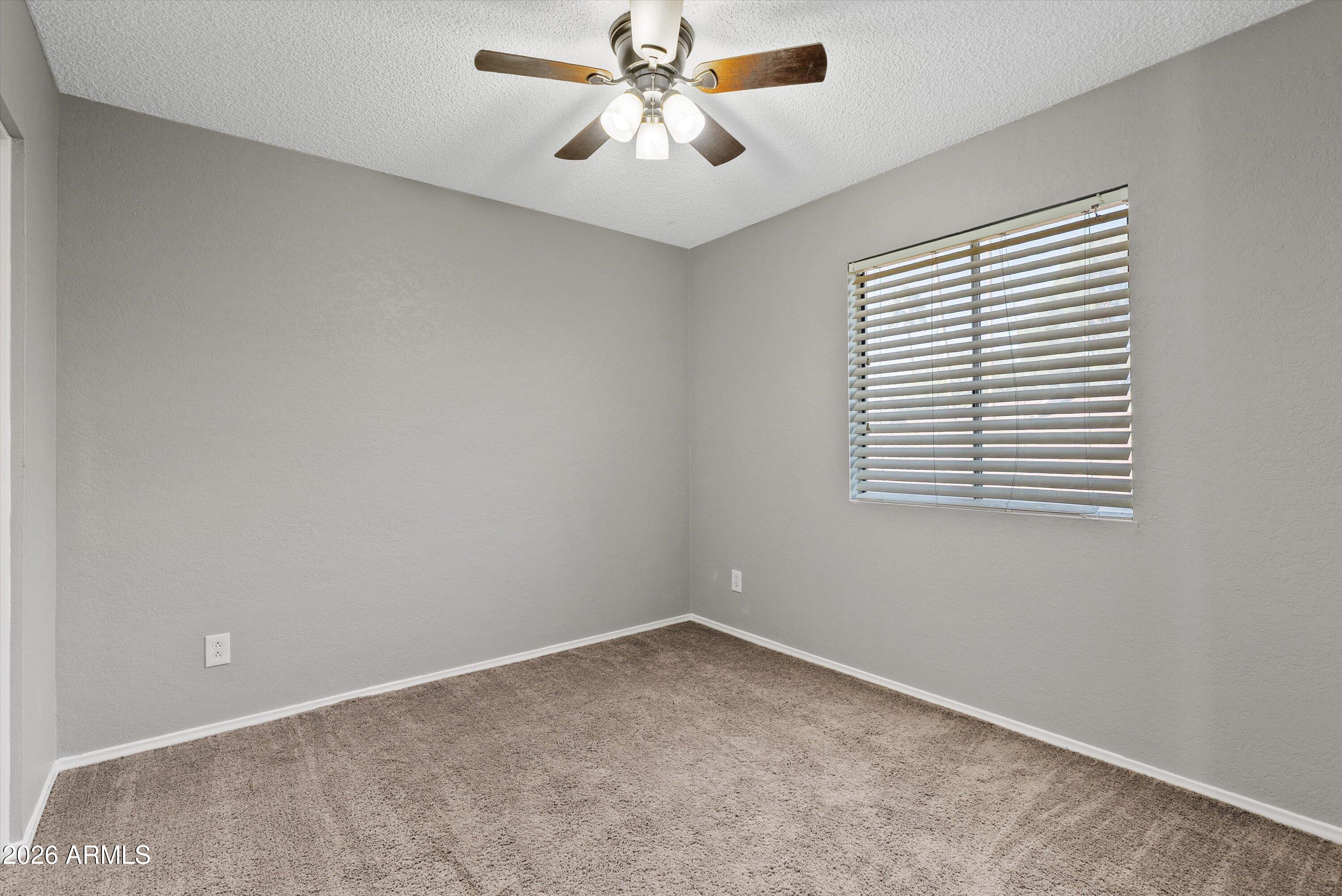 2232 W LINDNER Avenue 4