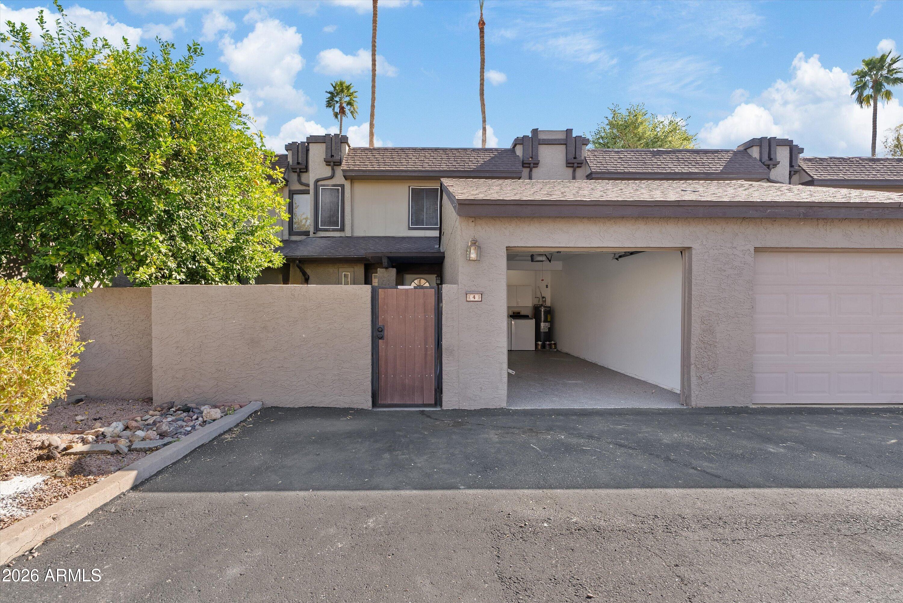 2232 W LINDNER Avenue 4