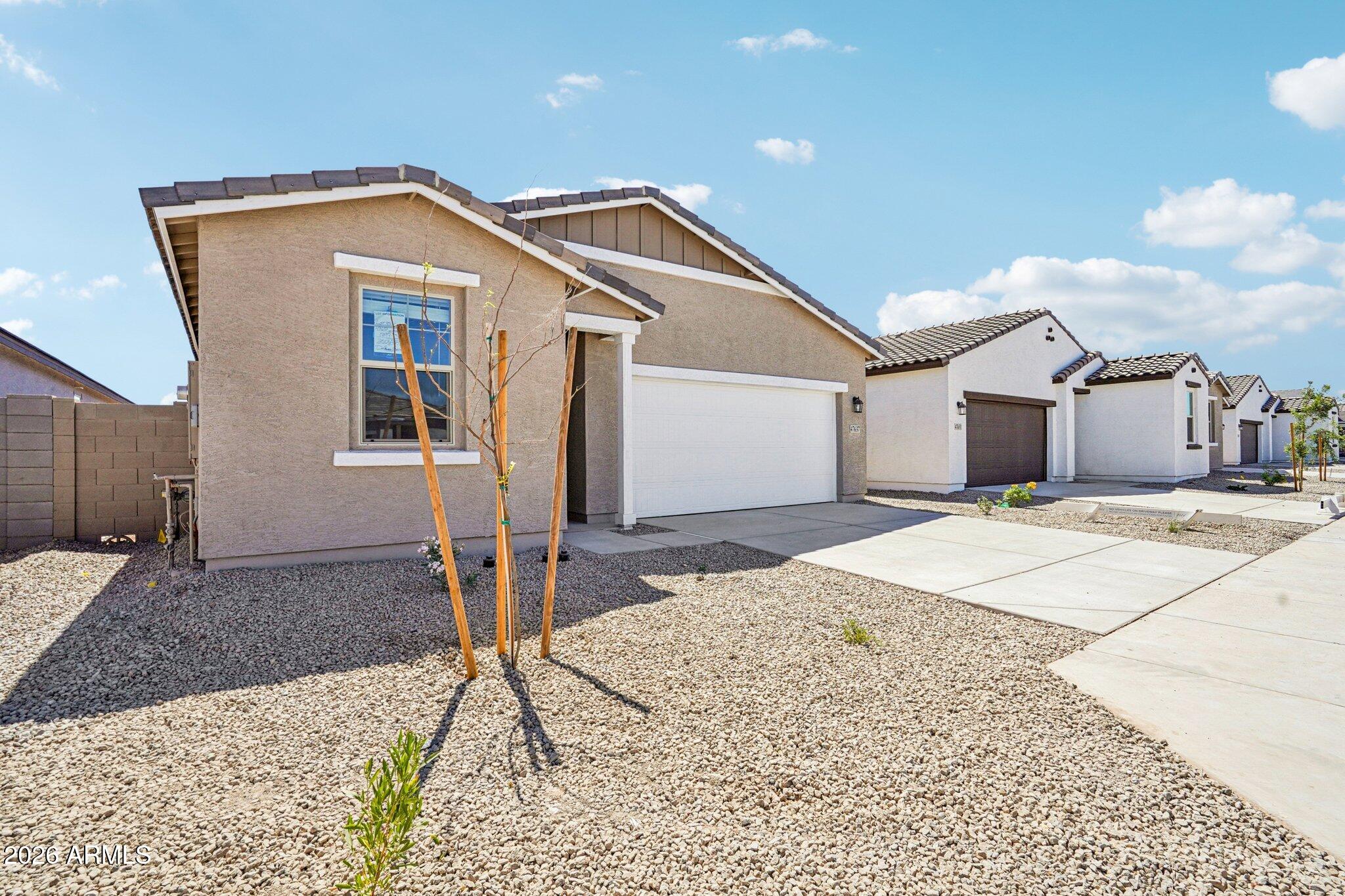 47637 W KENNER Drive