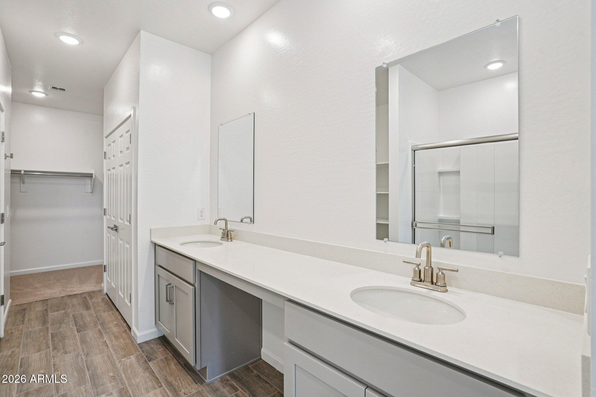 47637 W KENNER Drive