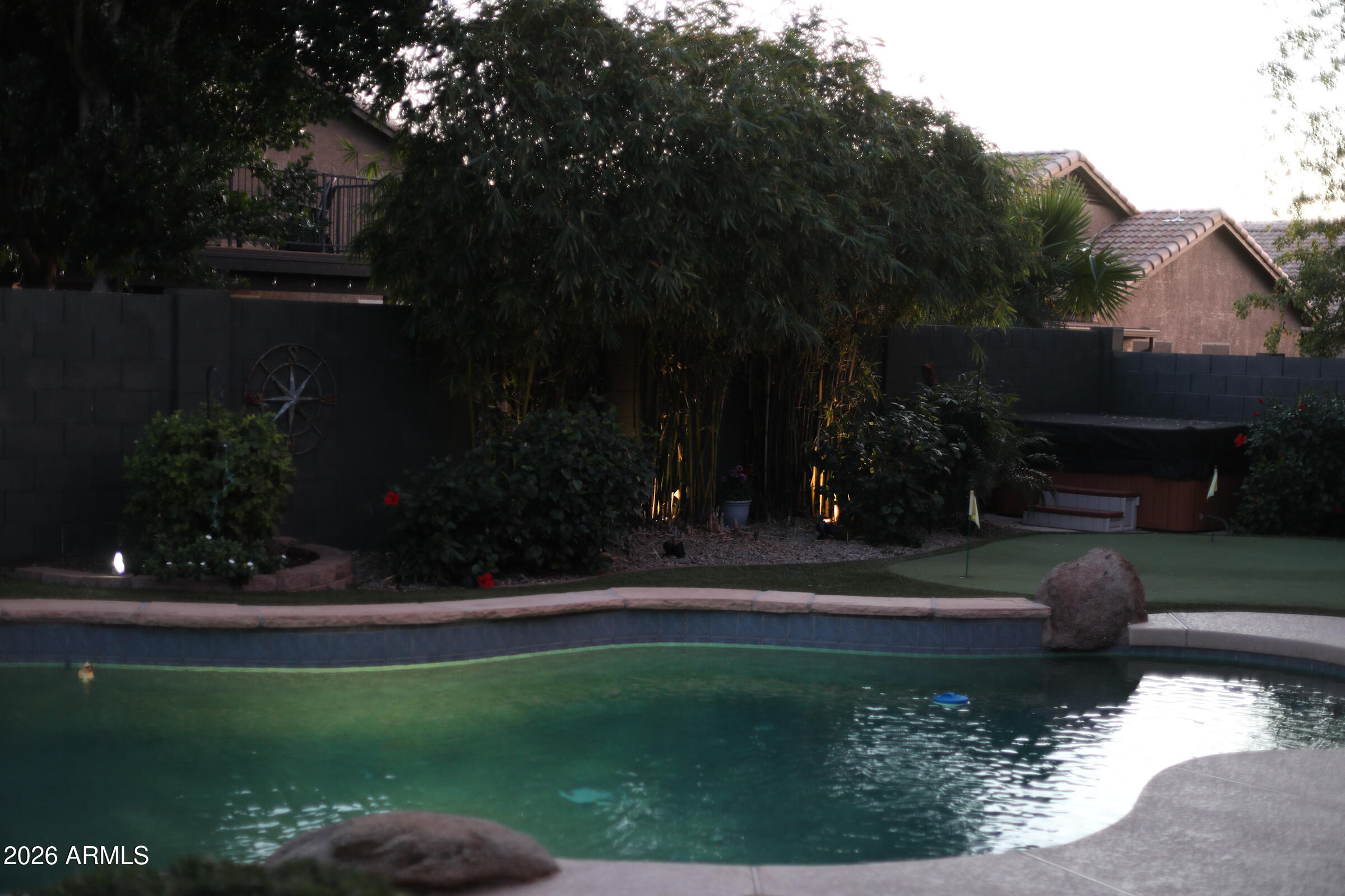 10537 E FORGE Avenue