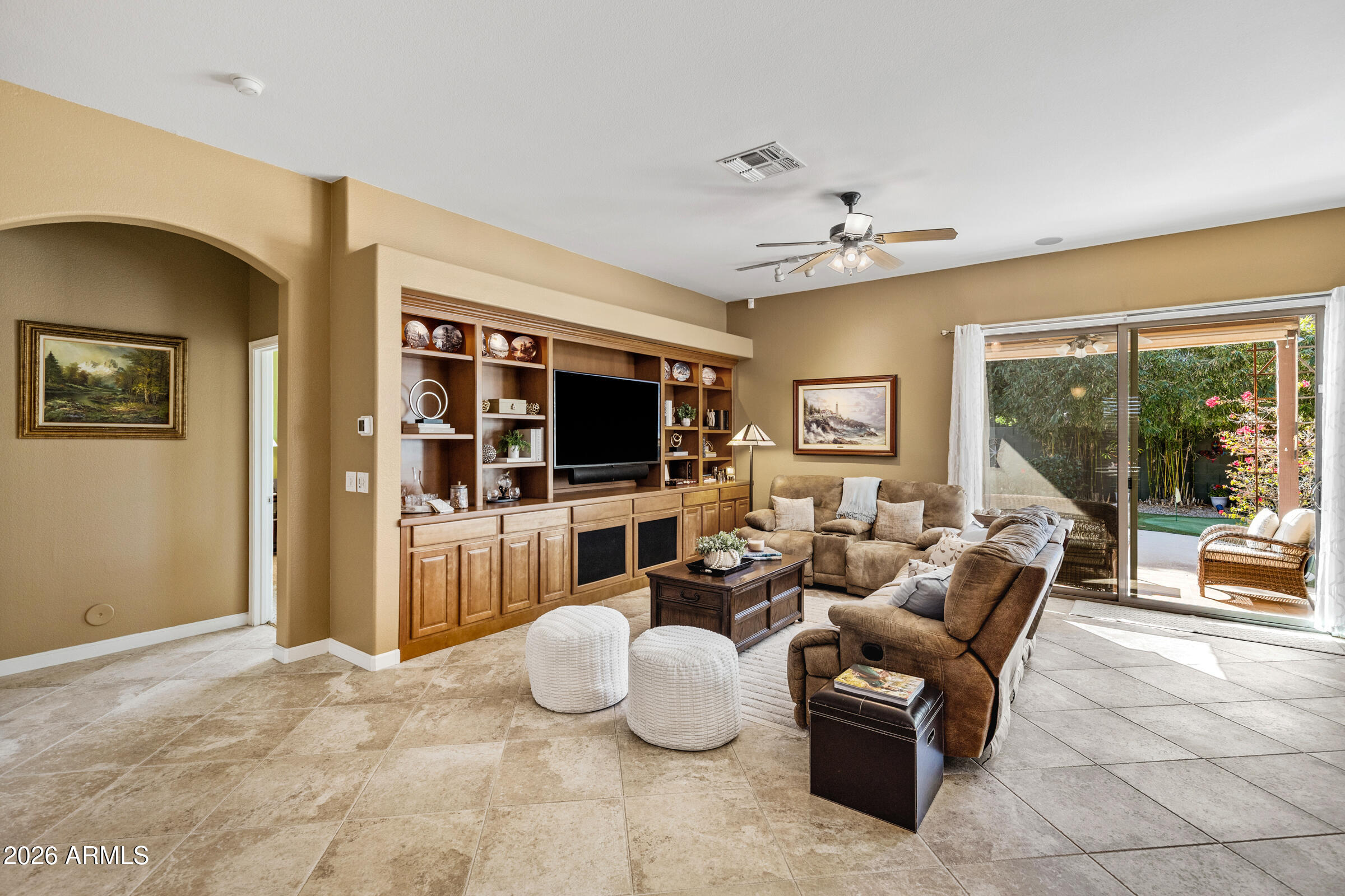 10537 E FORGE Avenue