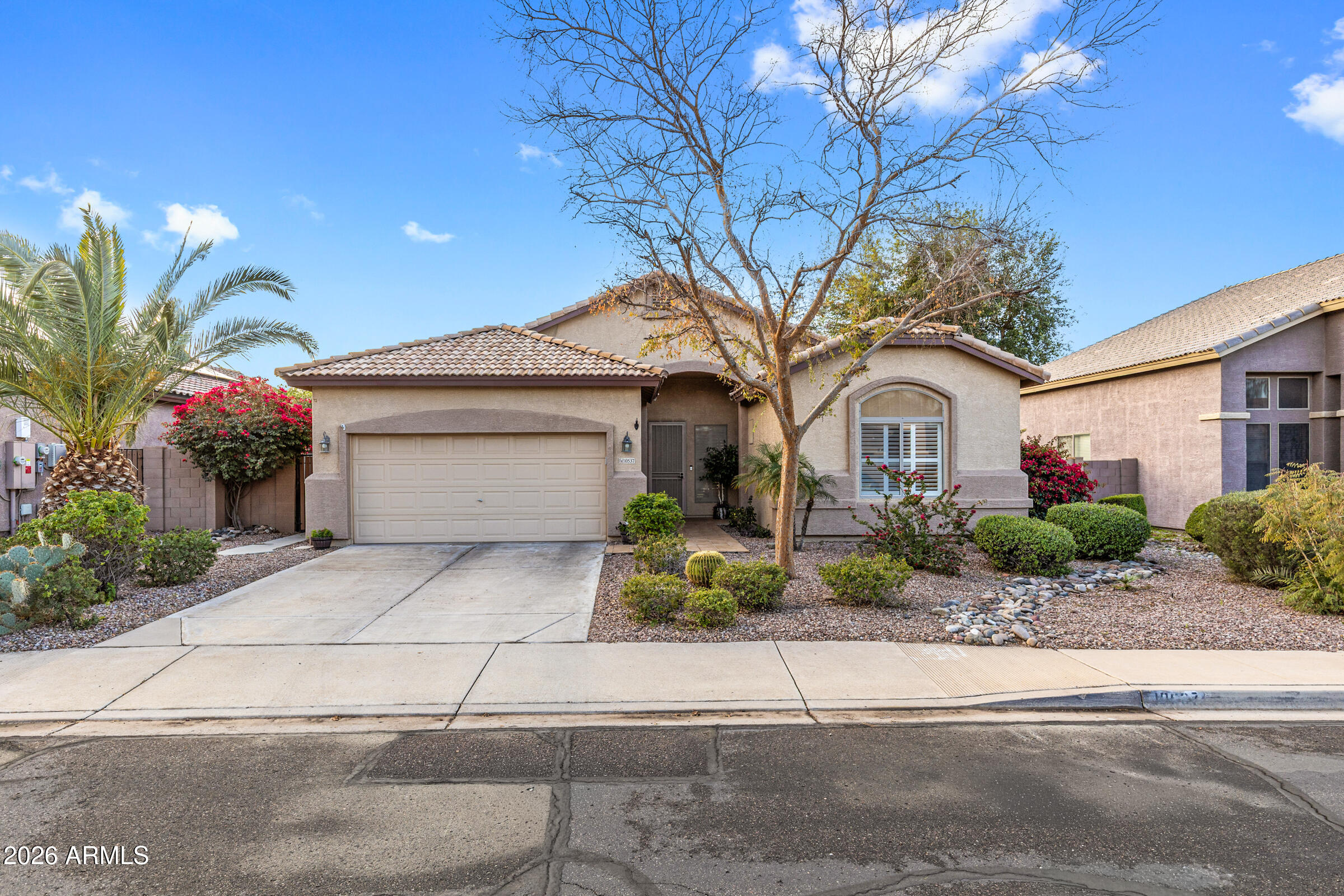 10537 E FORGE Avenue