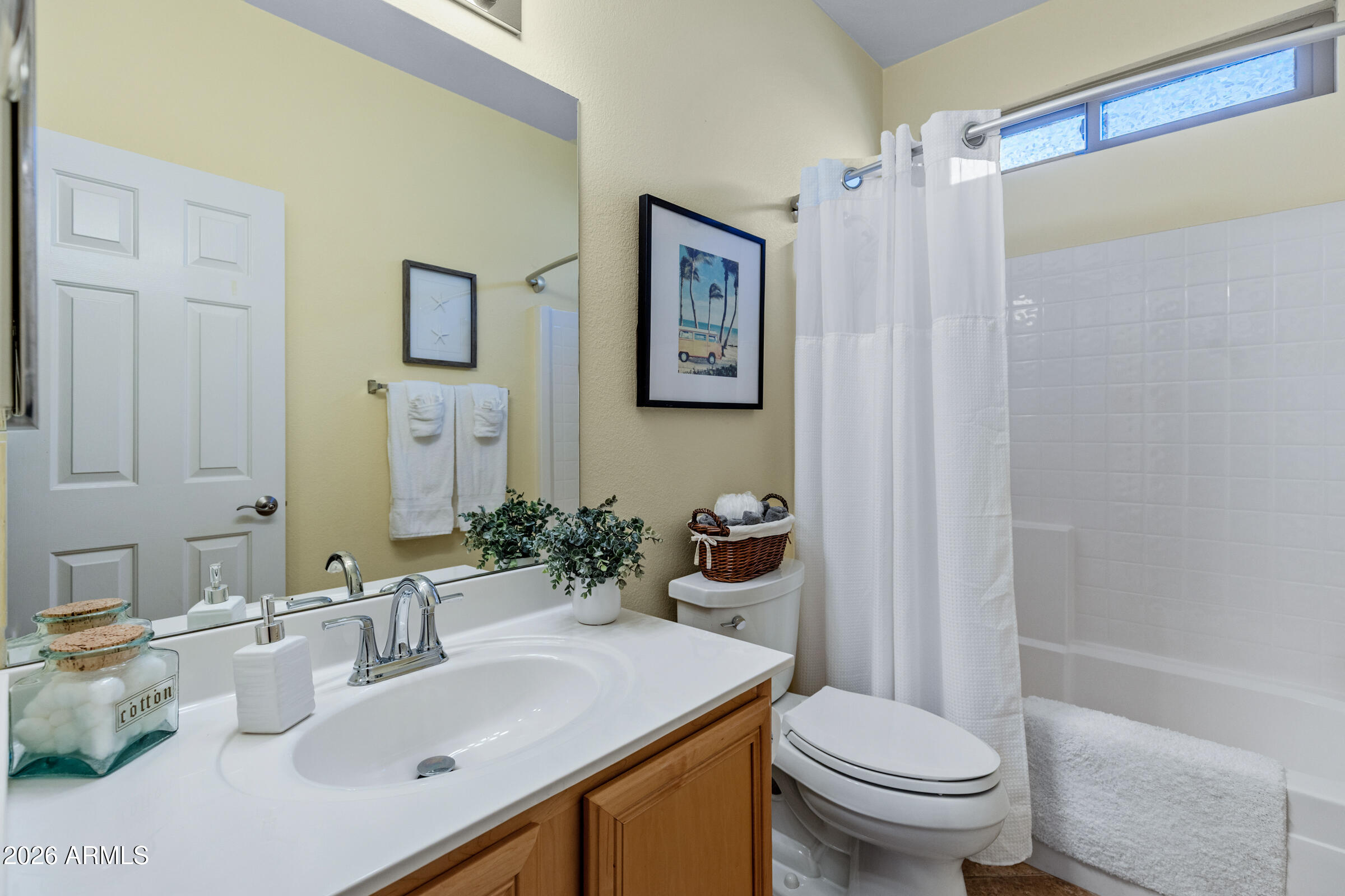 10537 E FORGE Avenue