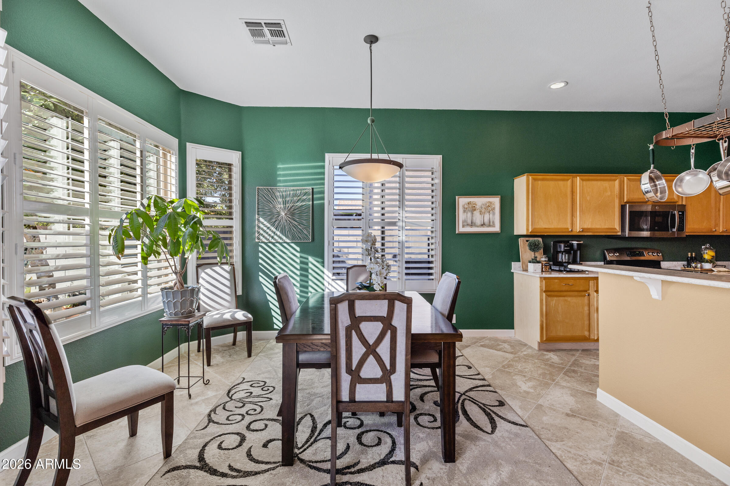 10537 E FORGE Avenue