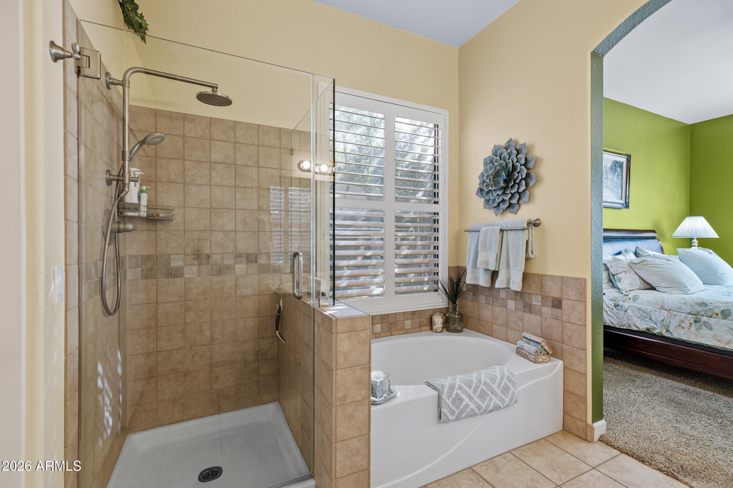 10537 E FORGE Avenue