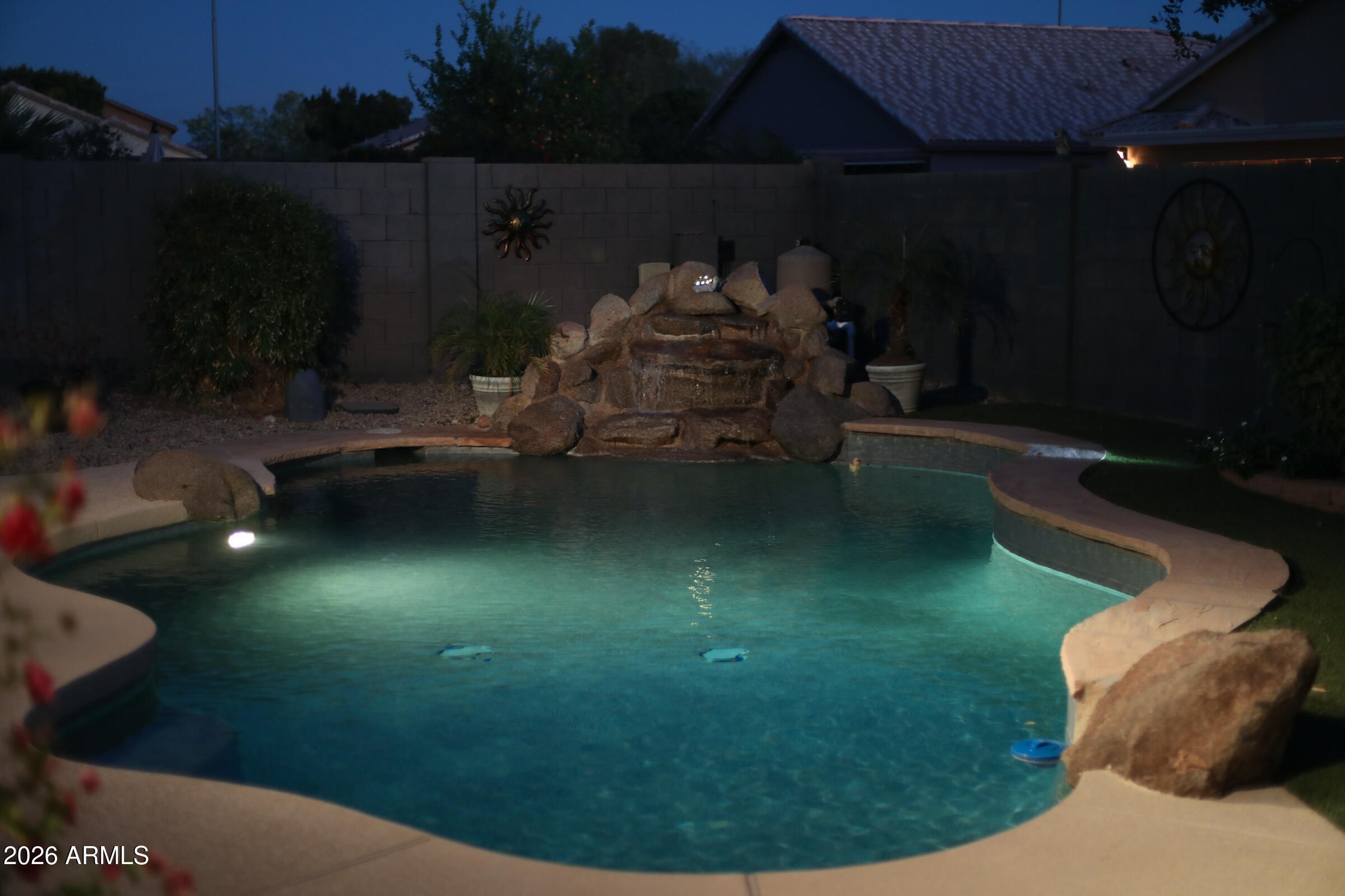 10537 E FORGE Avenue