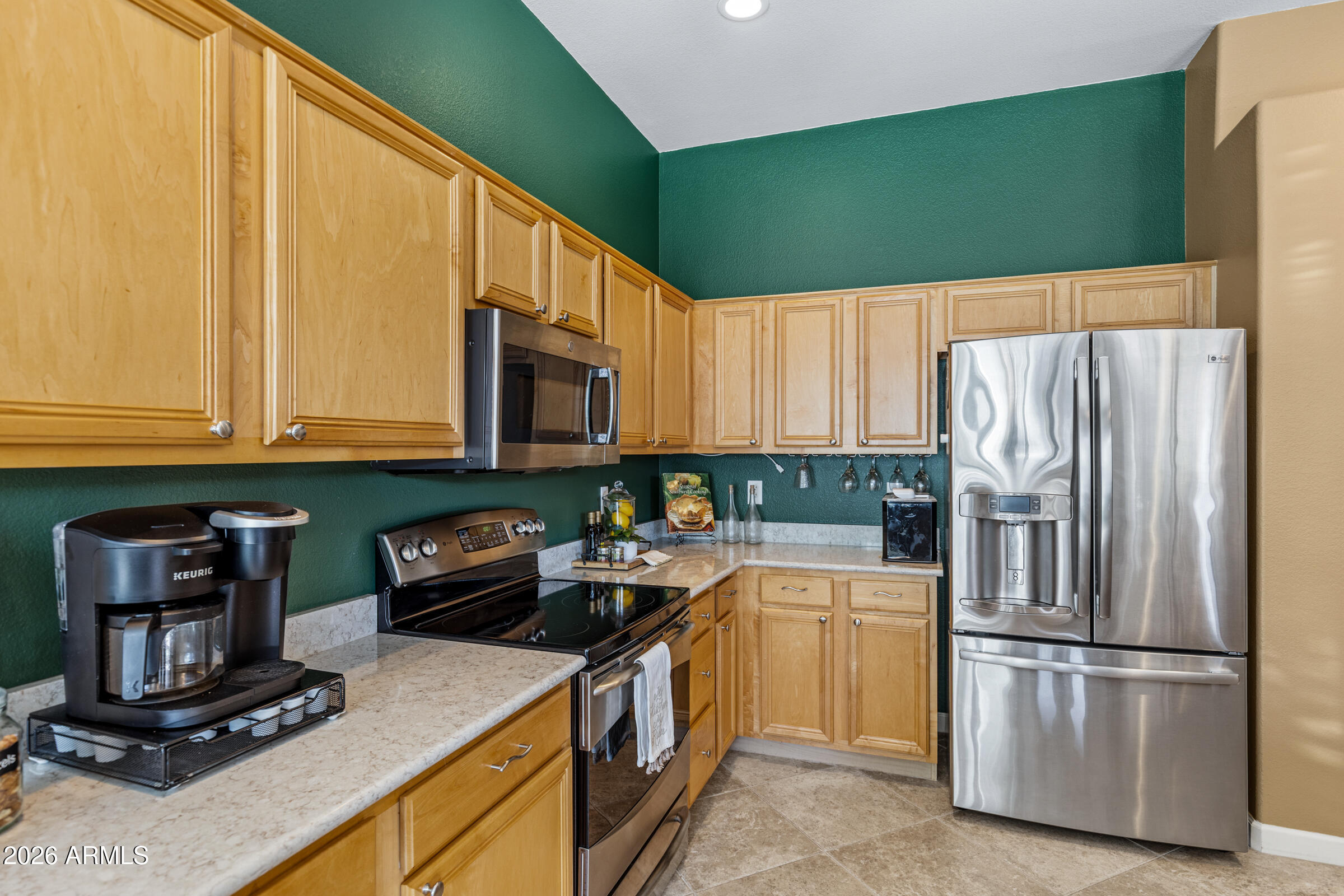 10537 E FORGE Avenue