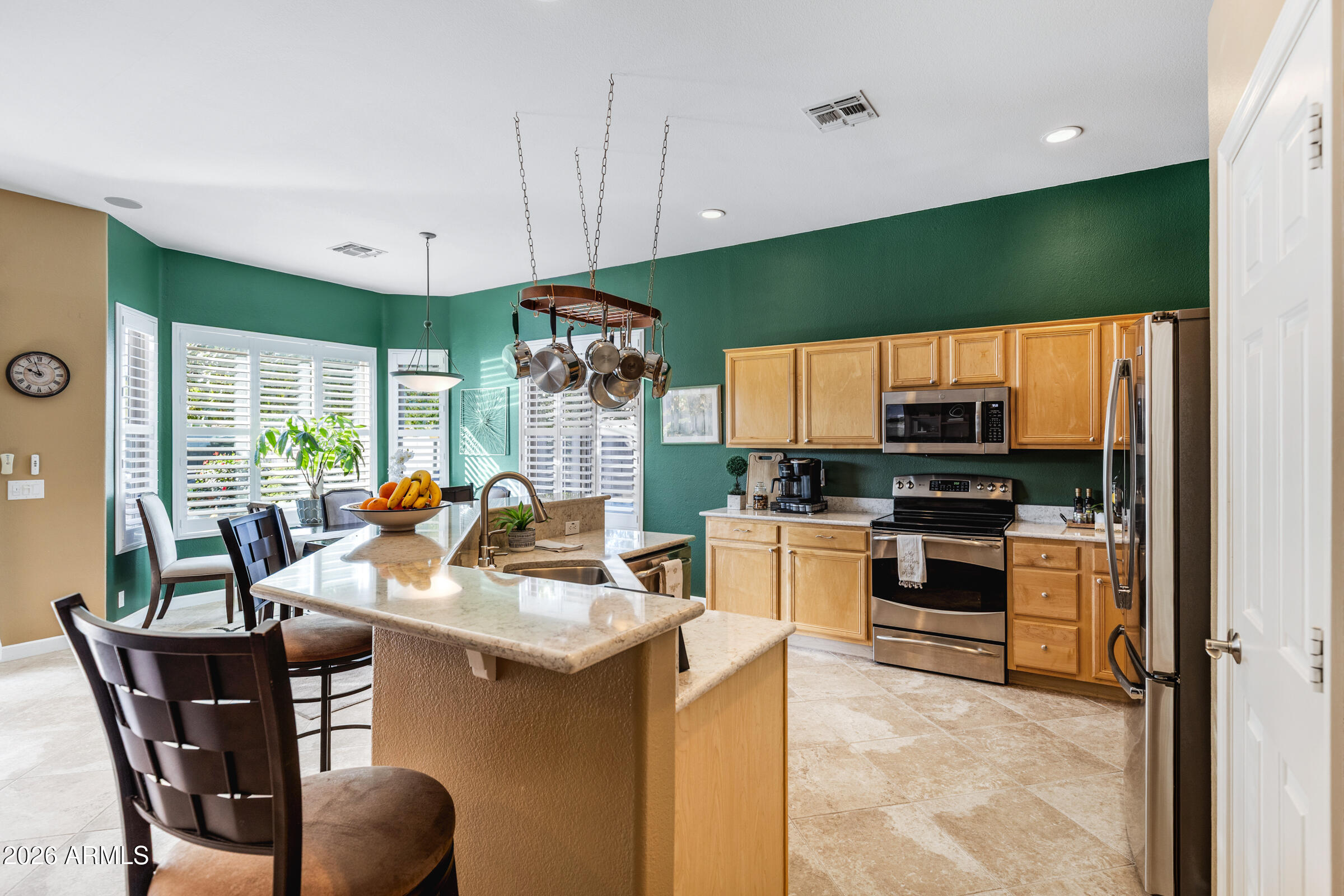 10537 E FORGE Avenue