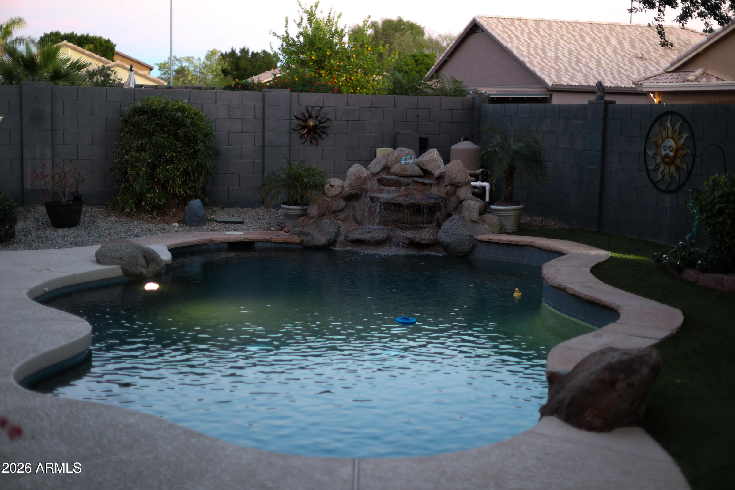 10537 E FORGE Avenue