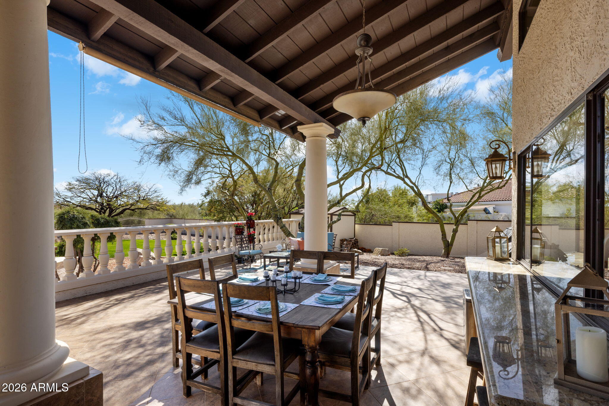 8119 E PARKVIEW Lane