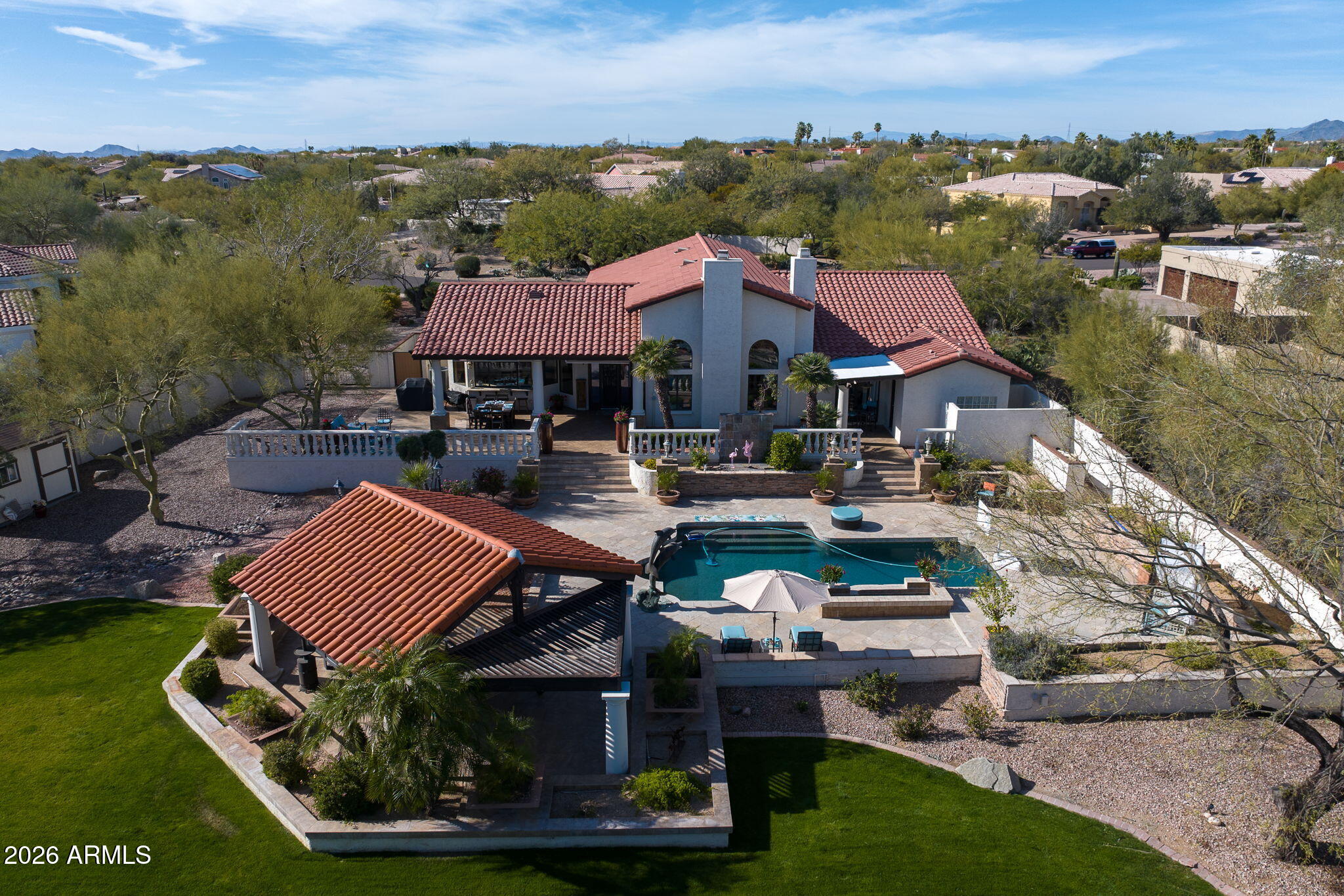 8119 E PARKVIEW Lane