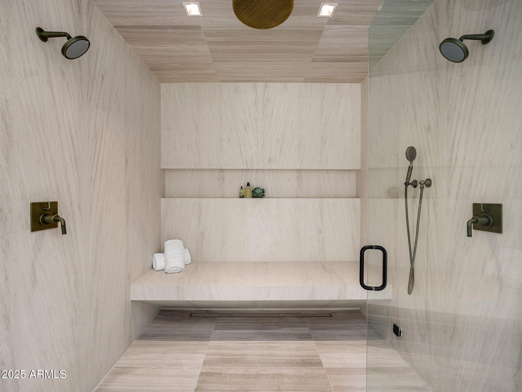 6126 E JOSHUA TREE Lane