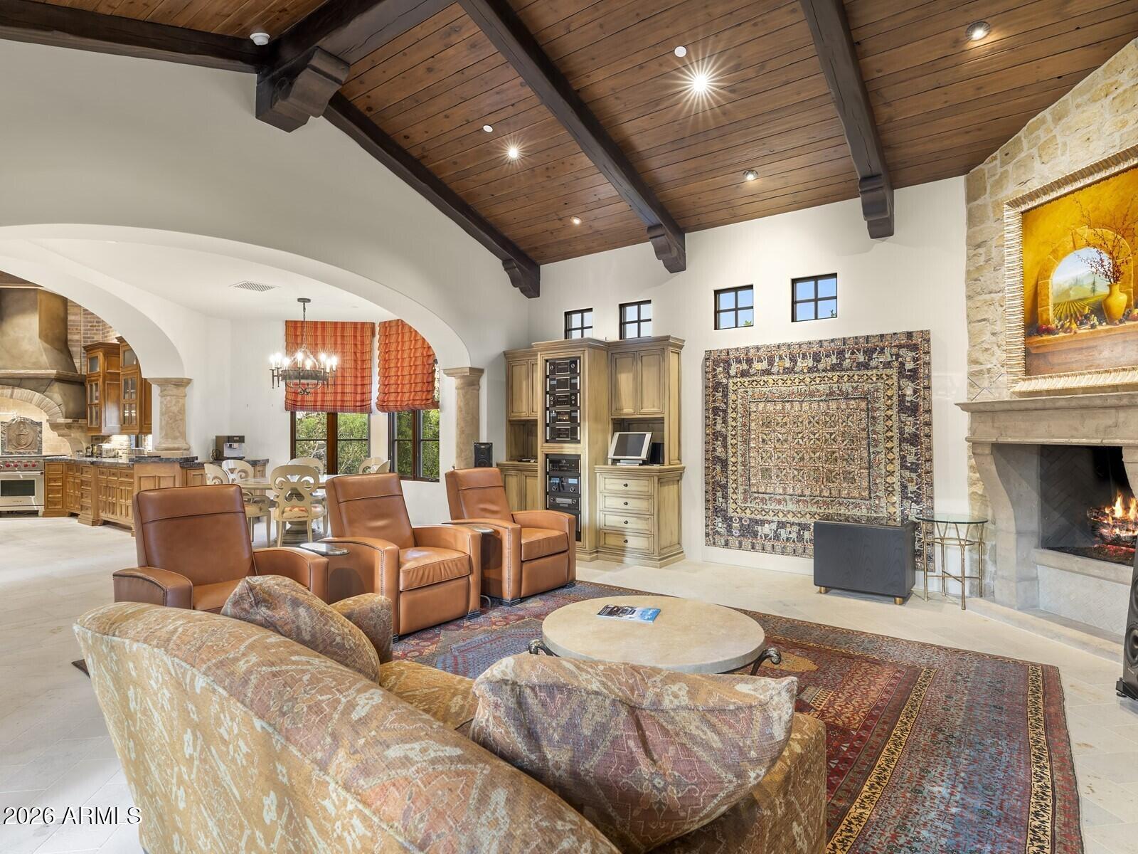 6619 E STALLION Road