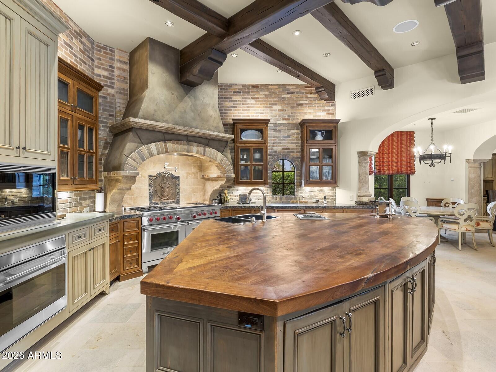 6619 E STALLION Road