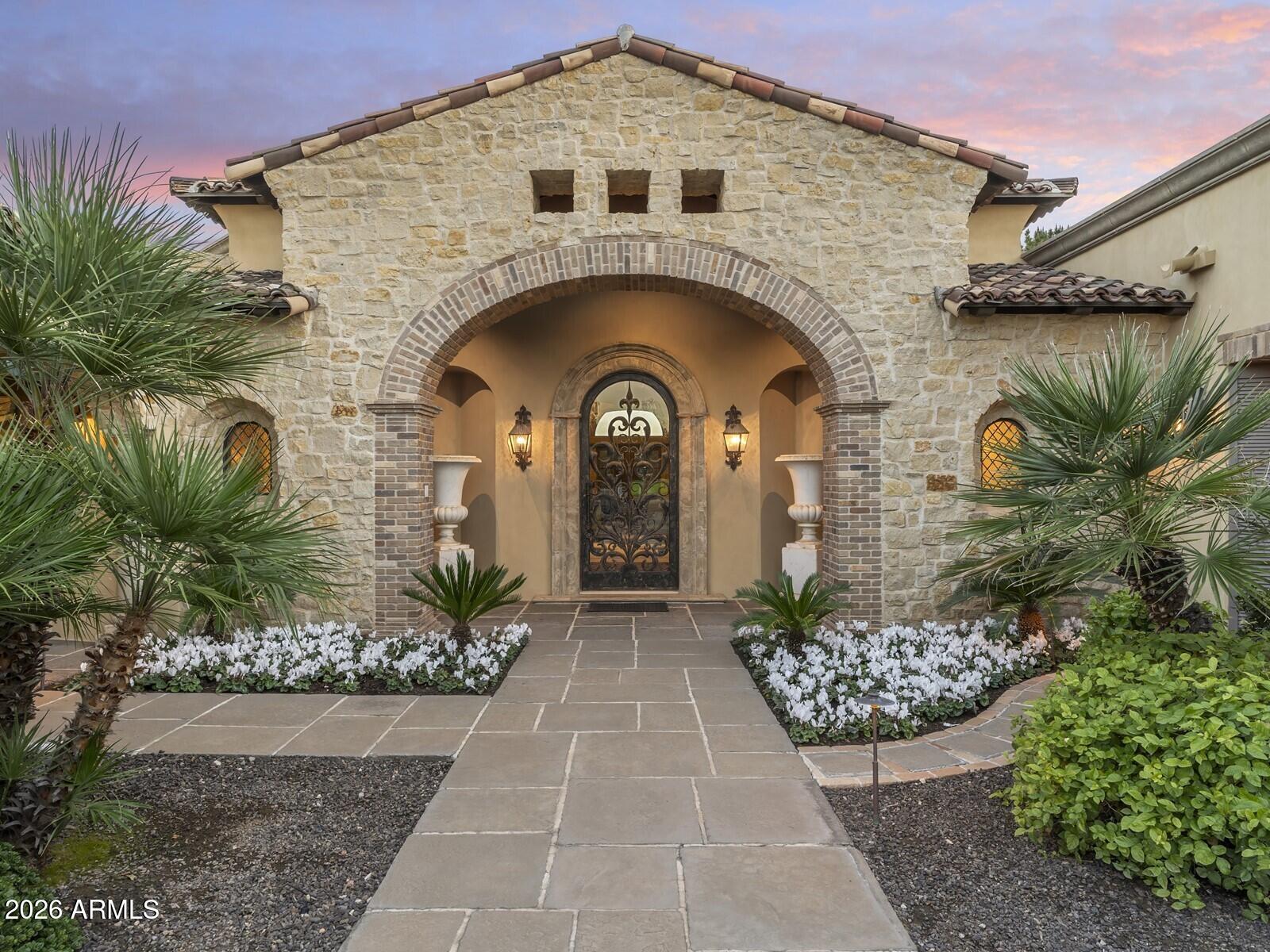 6619 E STALLION Road