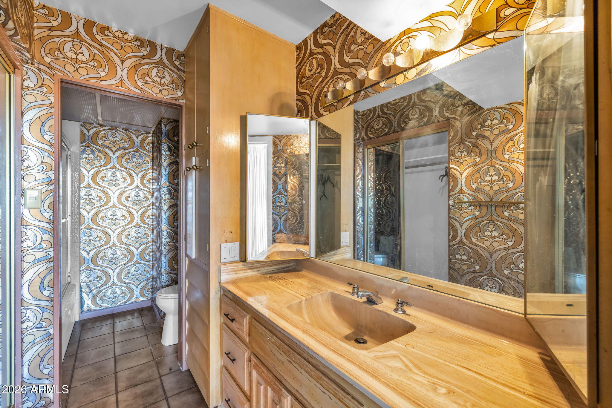 2141 E PALO VERDE Drive