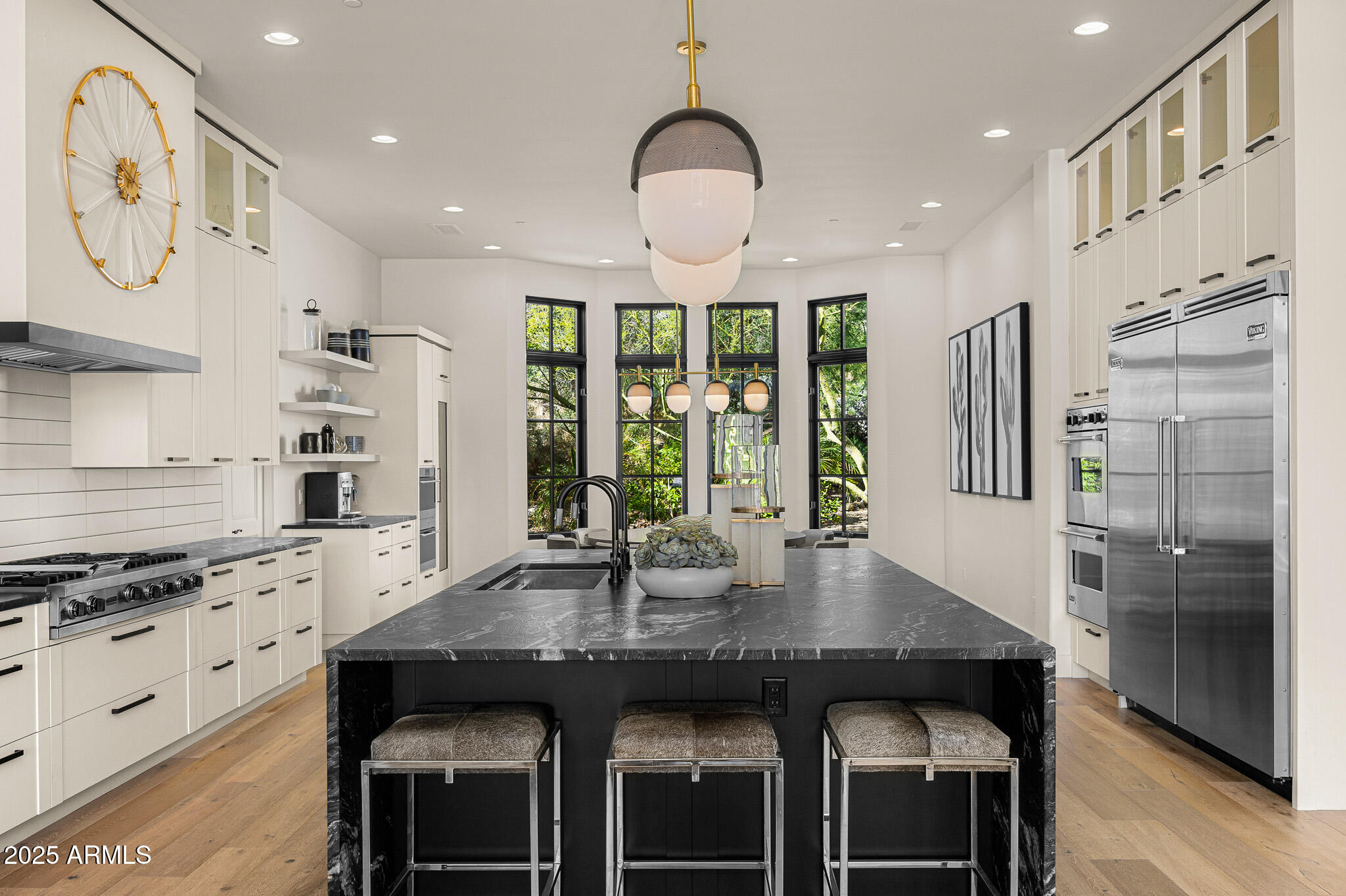 6650 N HILLSIDE Drive