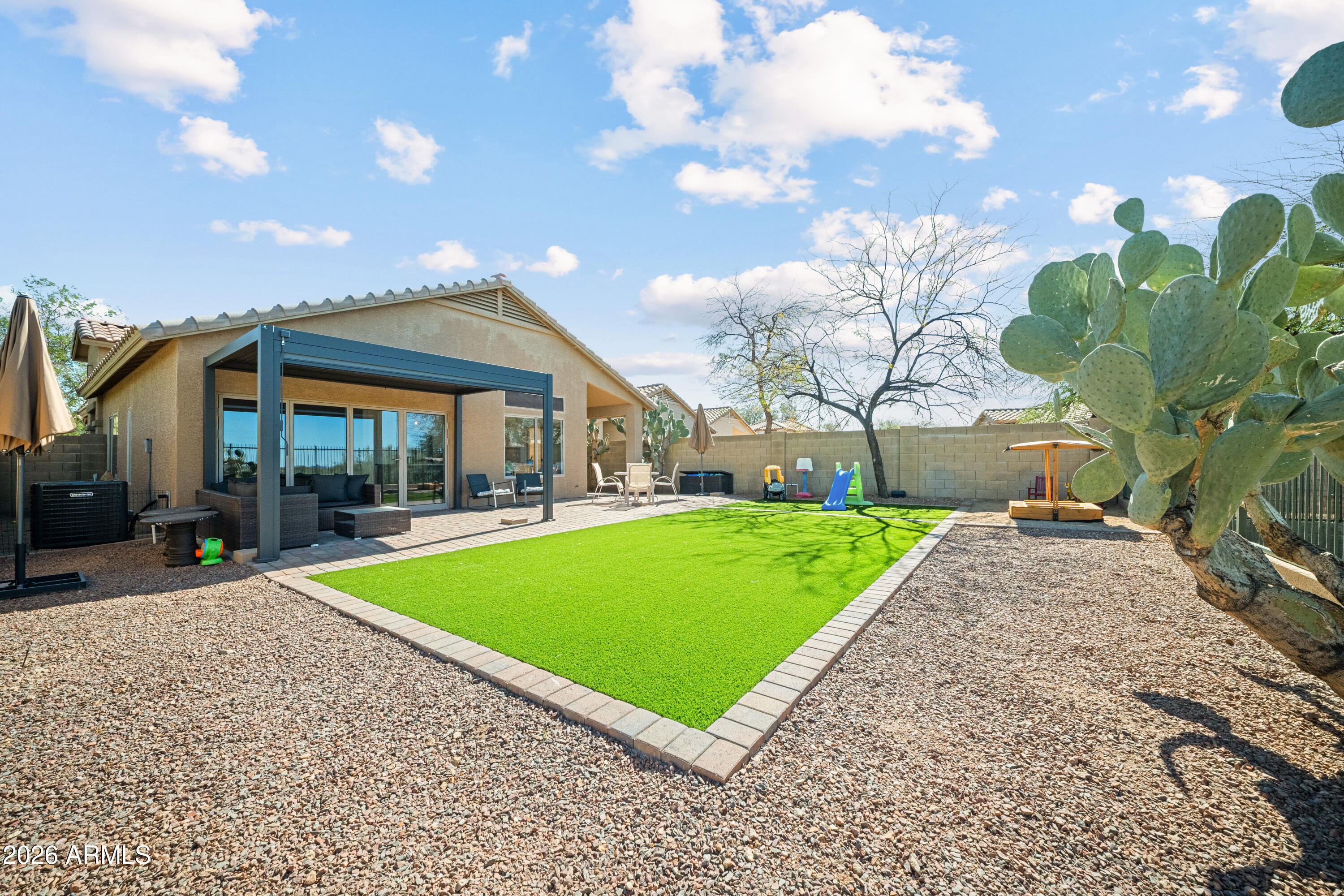 40724 N CAPITAL Court