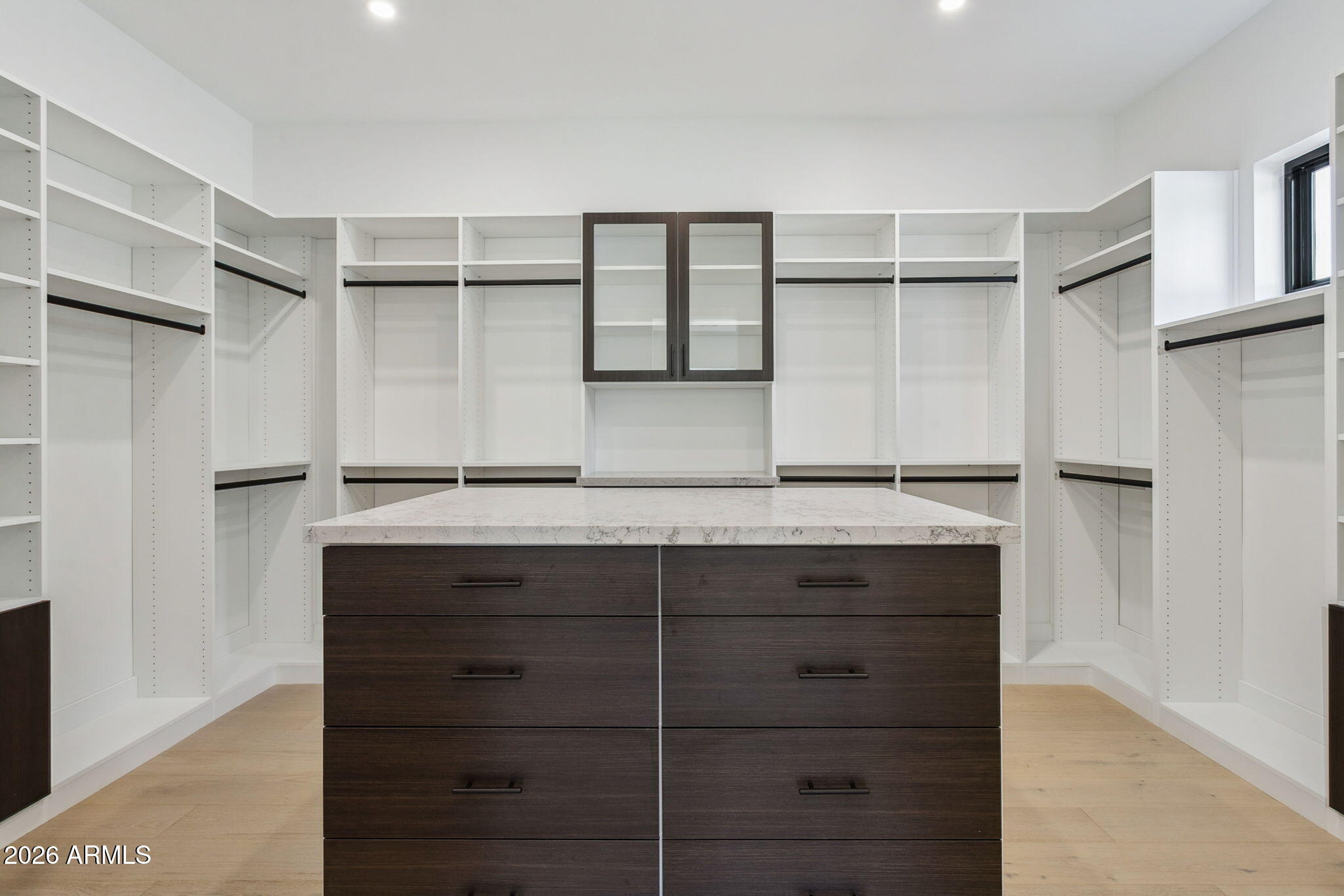 1832 E PALMAIRE Avenue