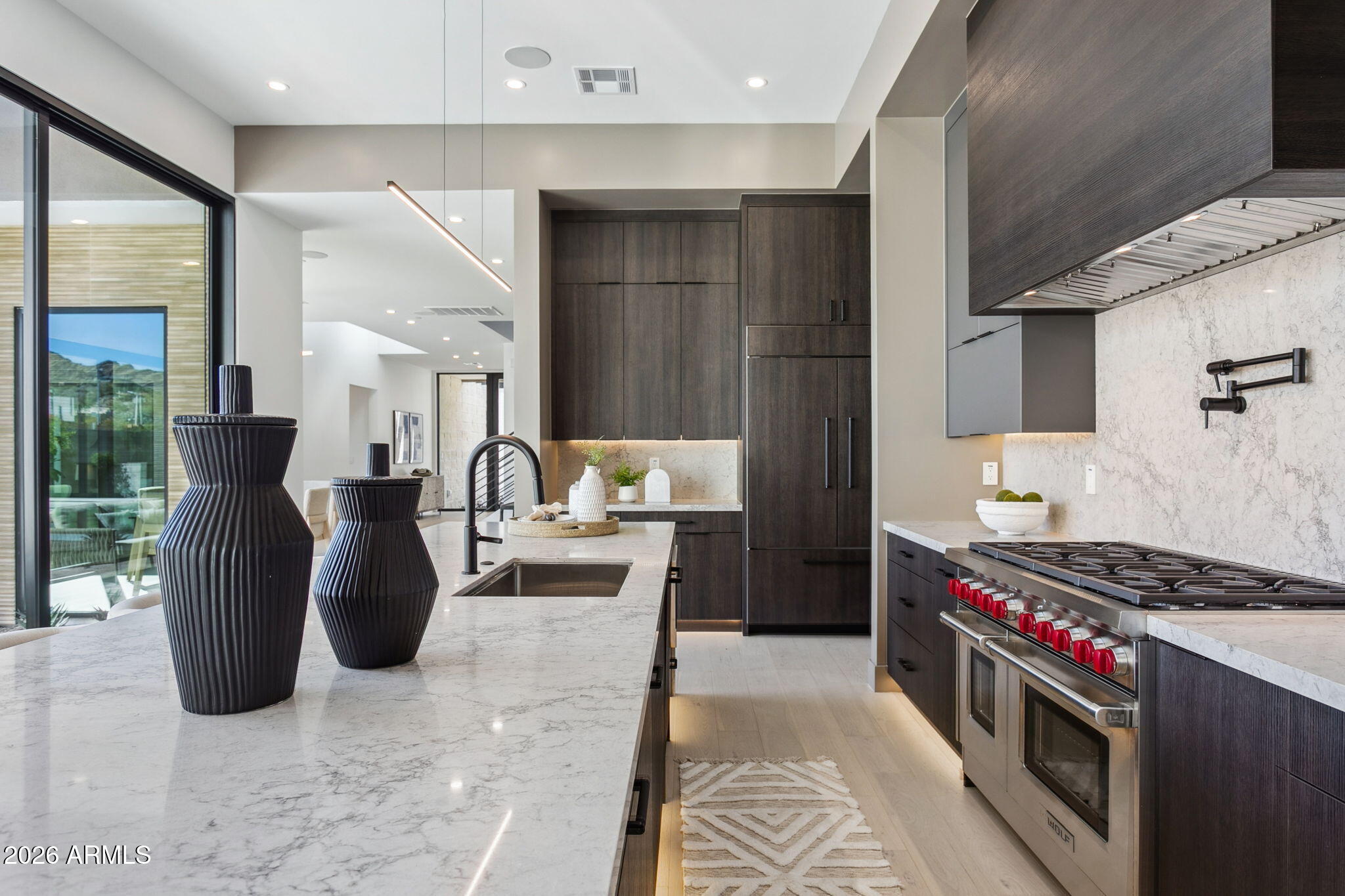 1832 E PALMAIRE Avenue