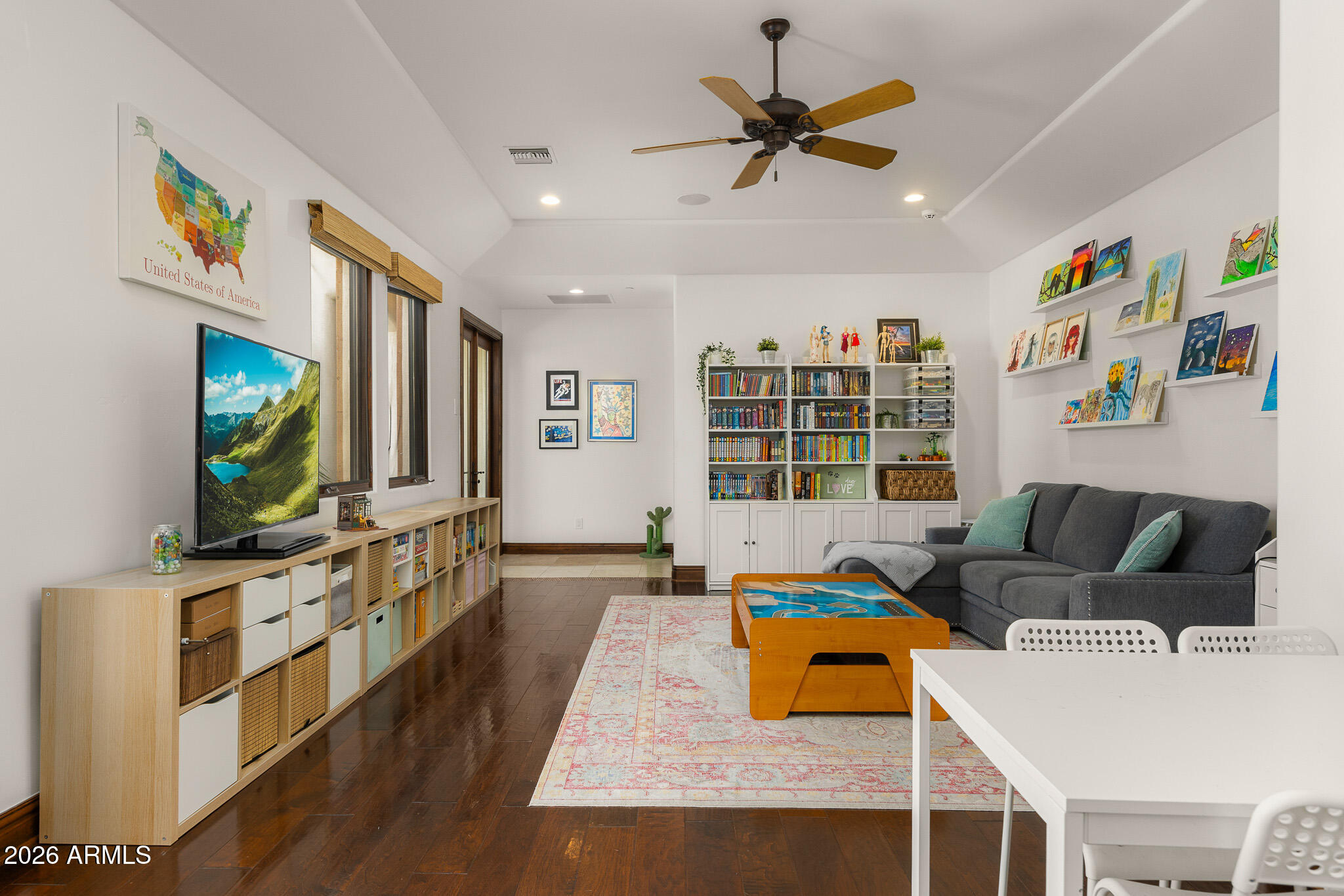 5401 E MOCKINGBIRD Lane