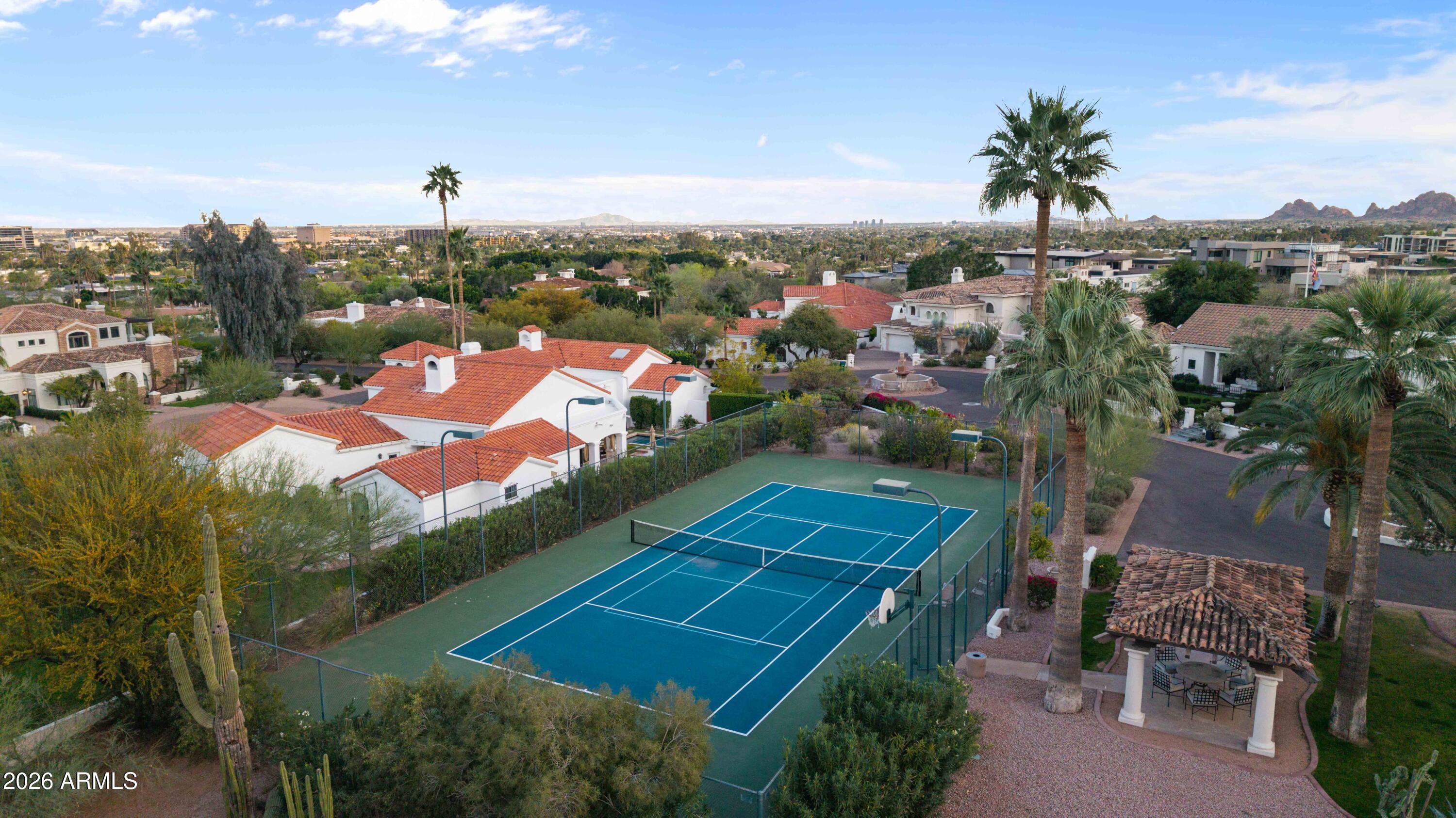 6332 E VISTA Drive