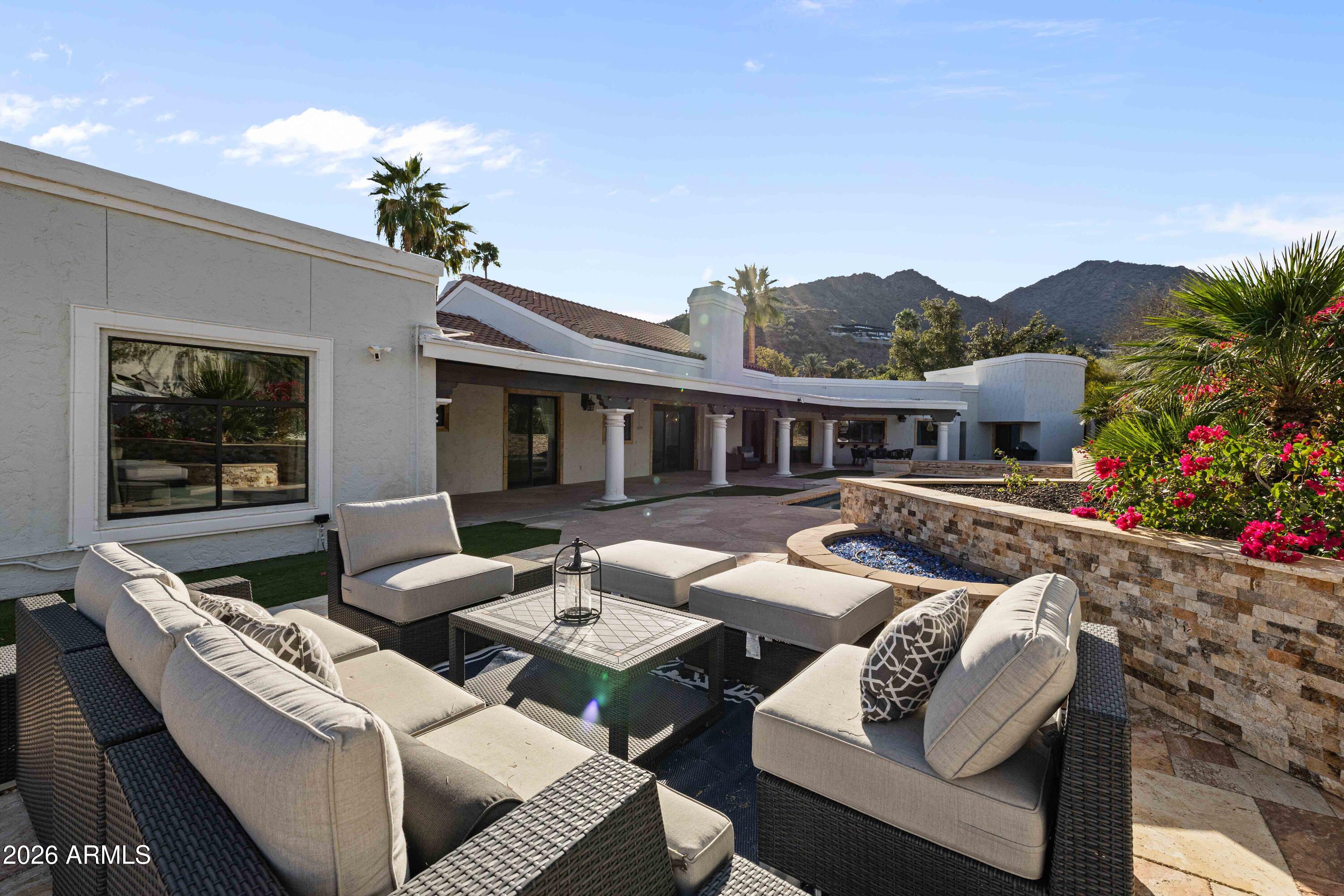 6332 E VISTA Drive