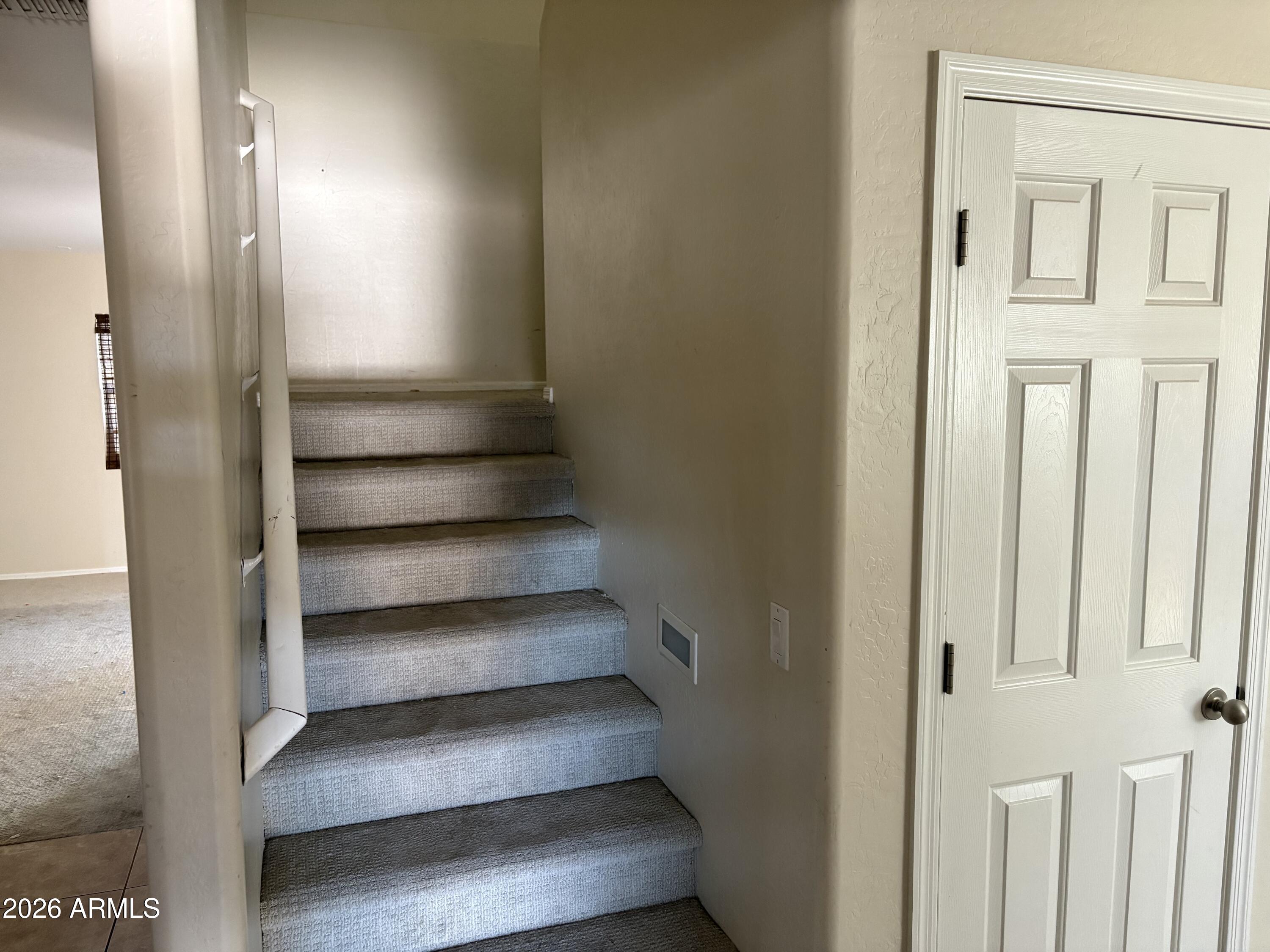 5222 E SILVERBELL Road