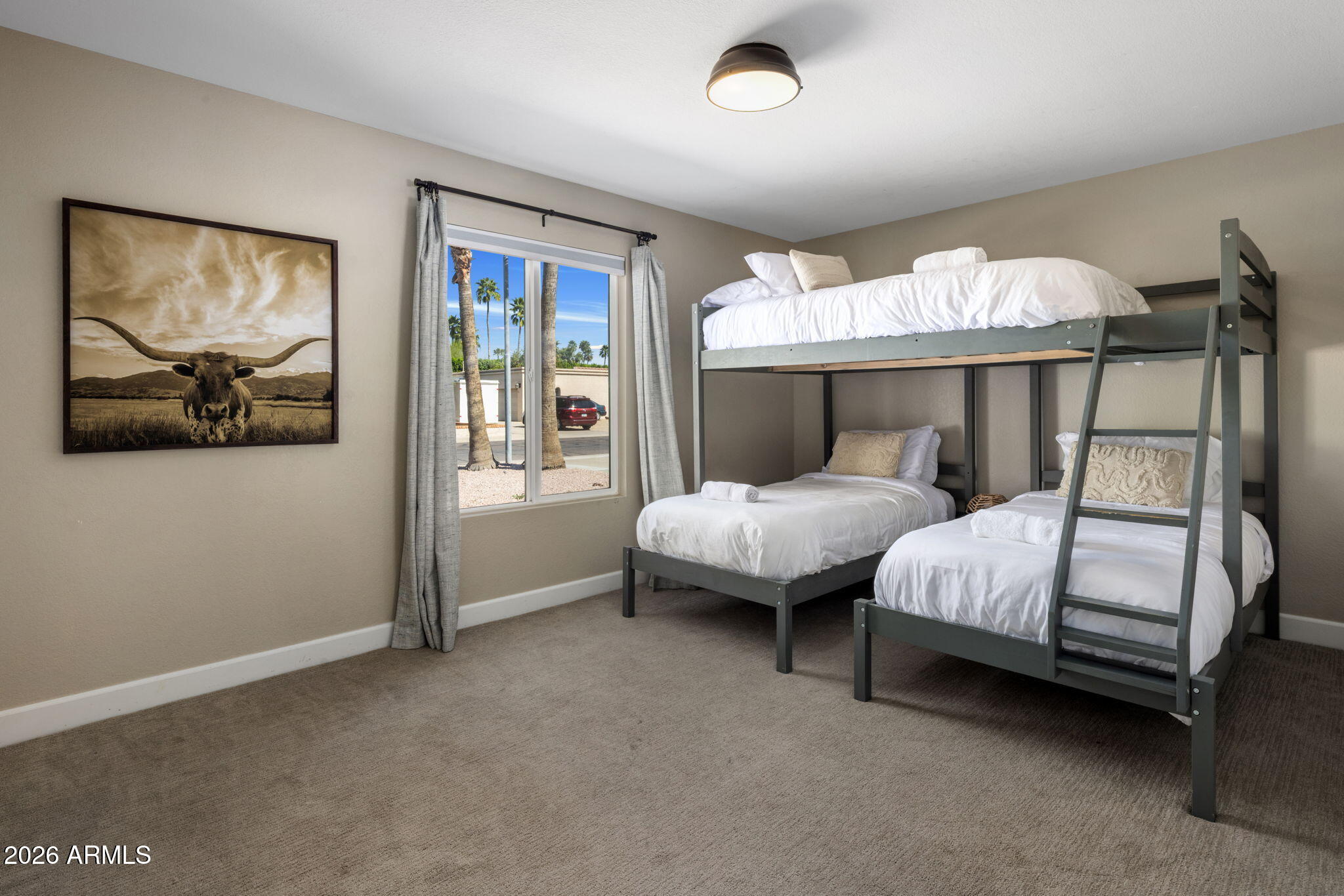 5839 E VOLTAIRE Avenue