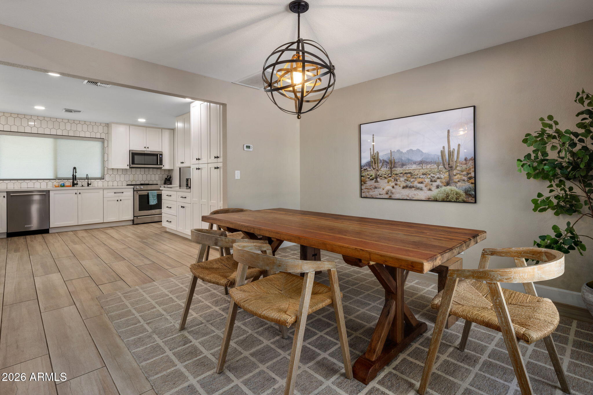 5839 E VOLTAIRE Avenue