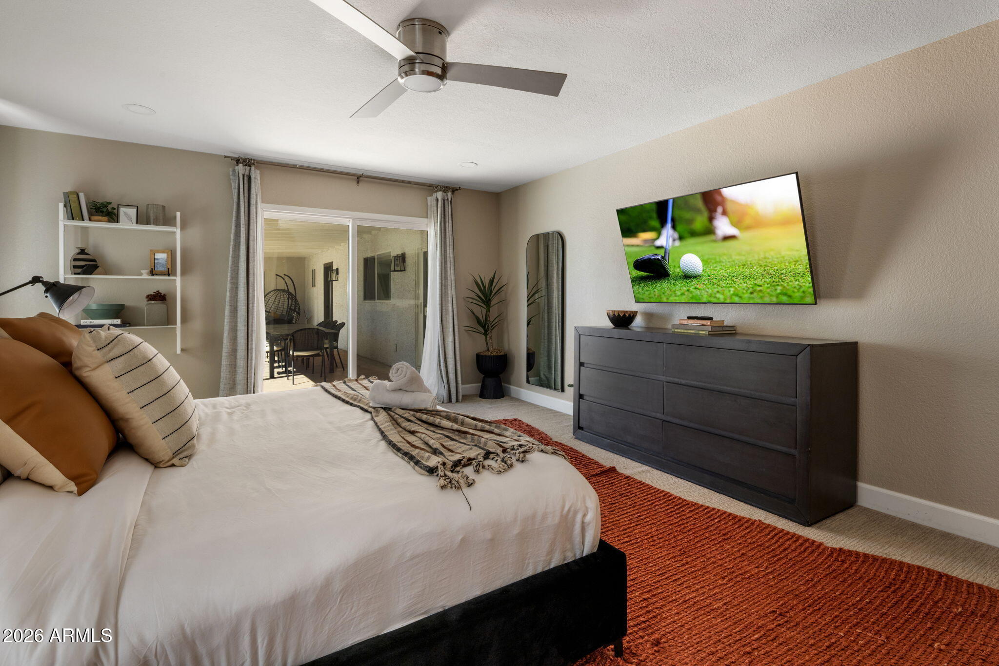 5839 E VOLTAIRE Avenue