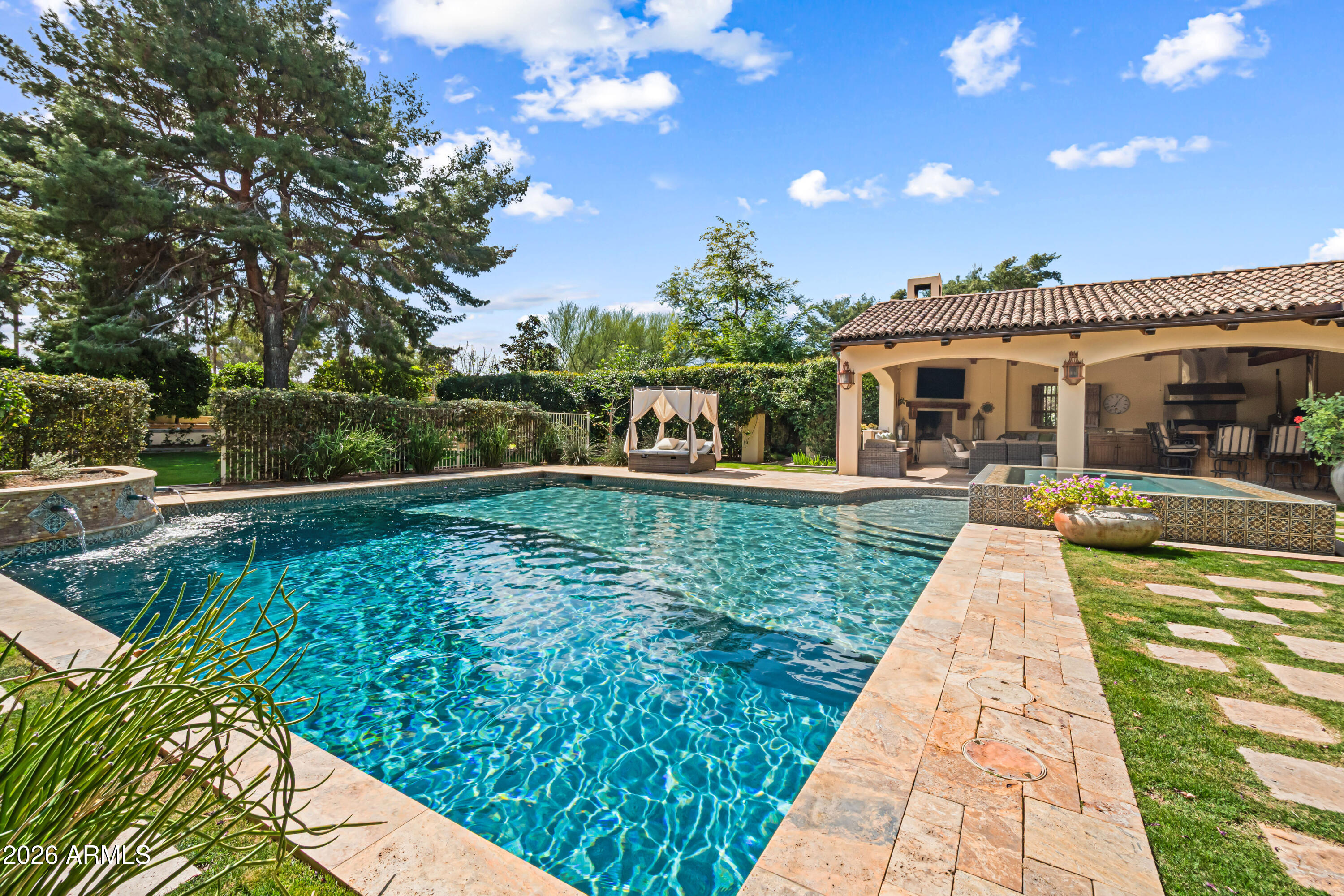 8131 E APPALOOSA Trail