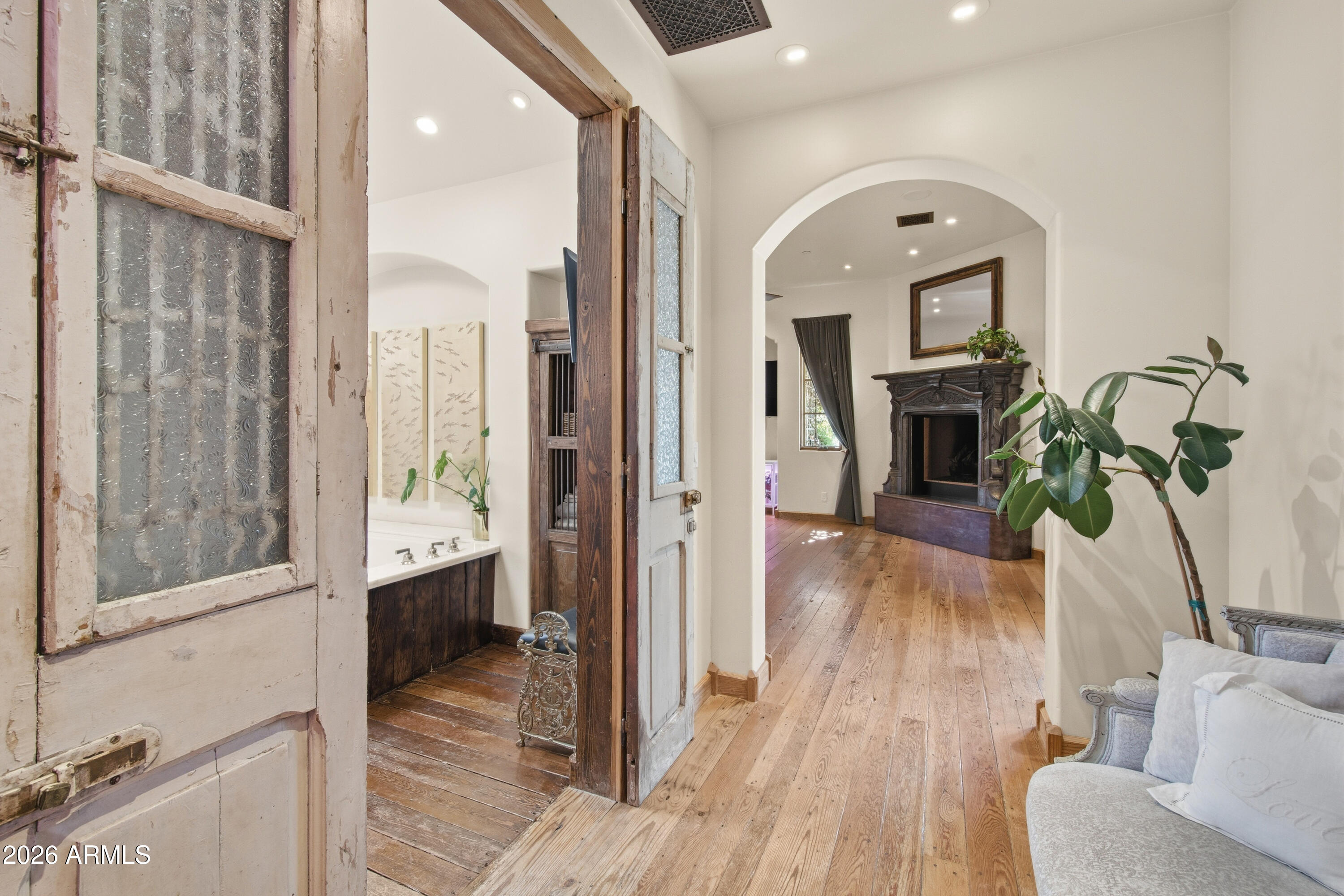 8131 E APPALOOSA Trail