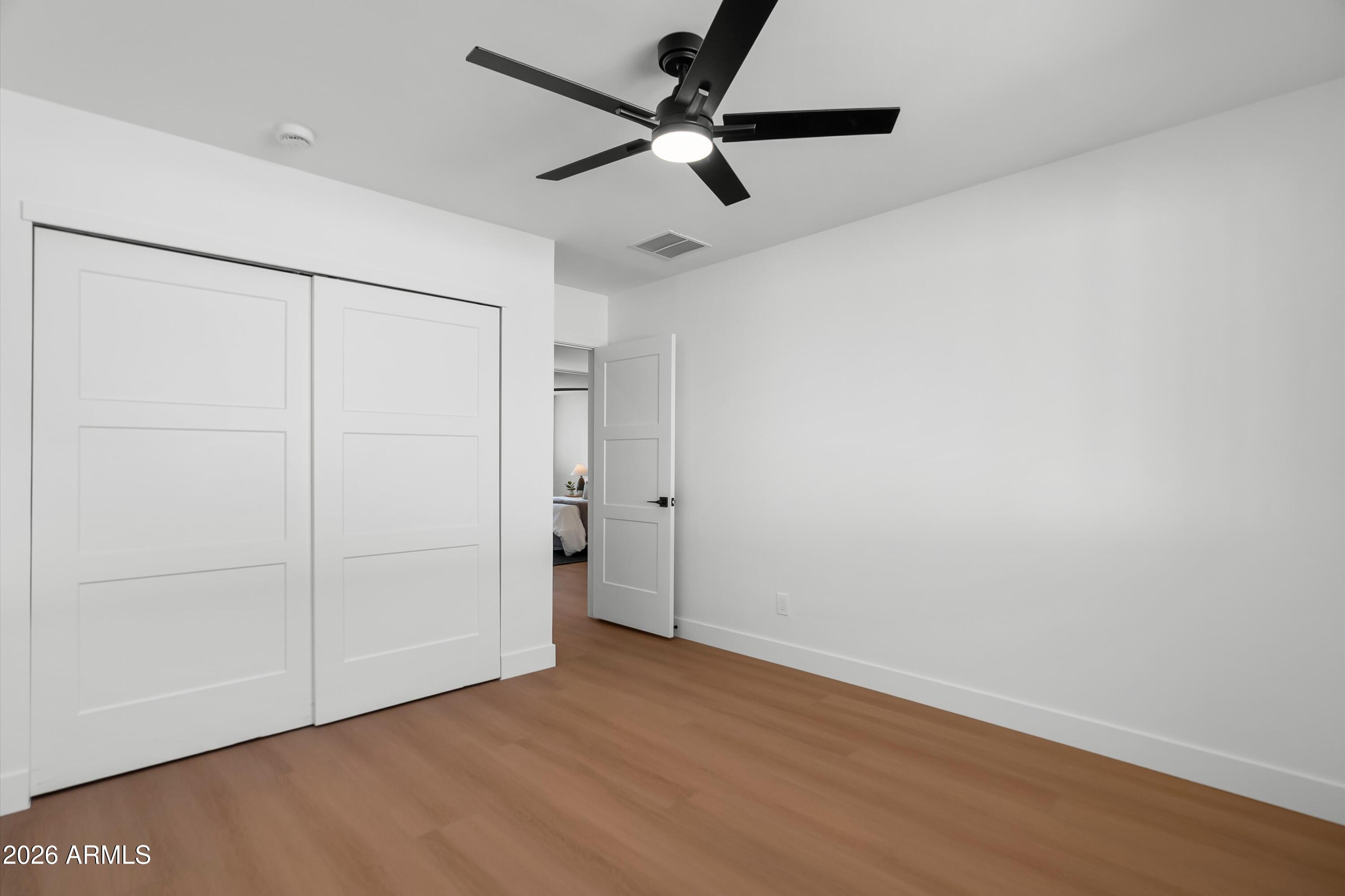 5334 E SHERIDAN Street