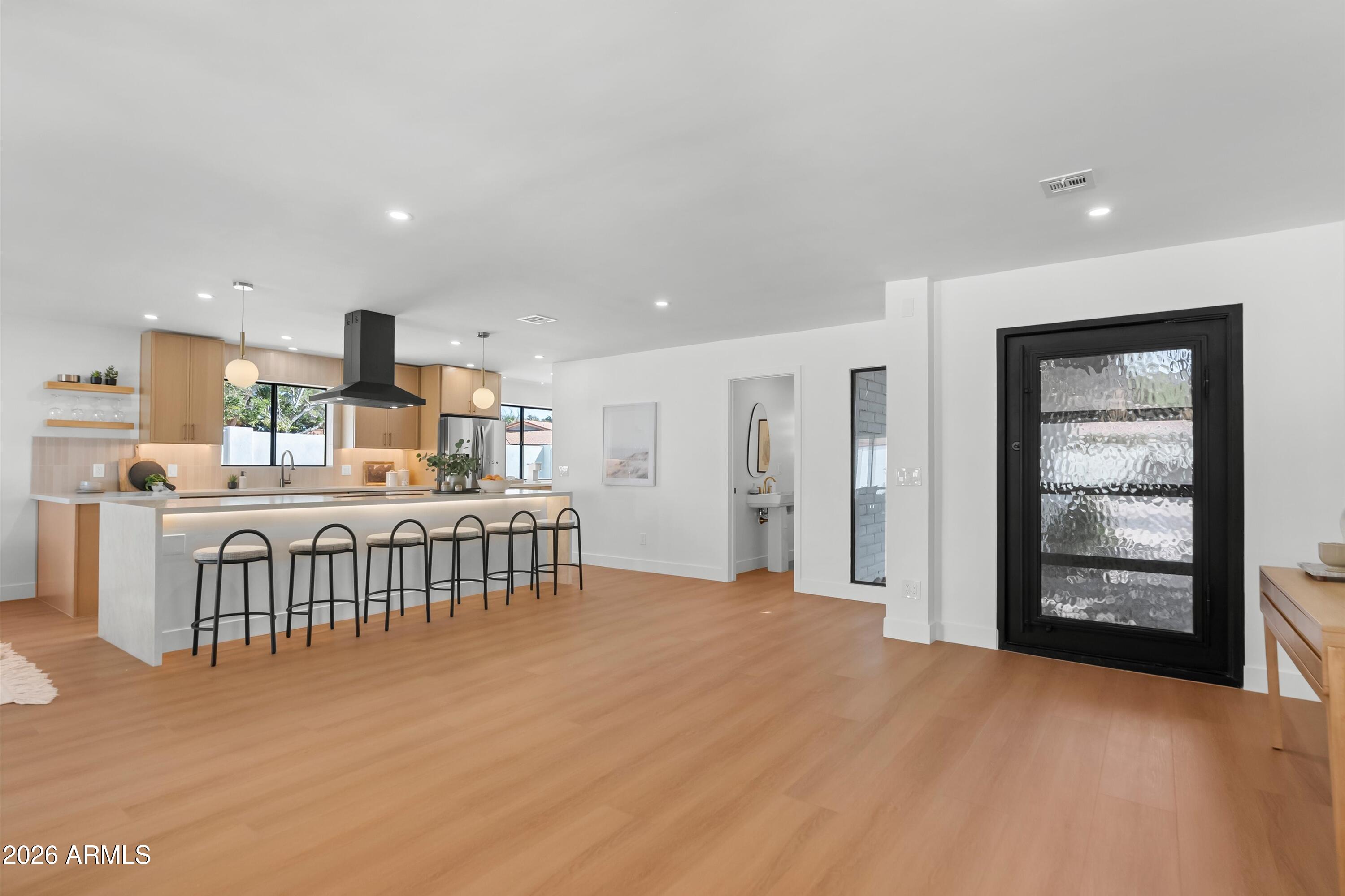 5334 E SHERIDAN Street