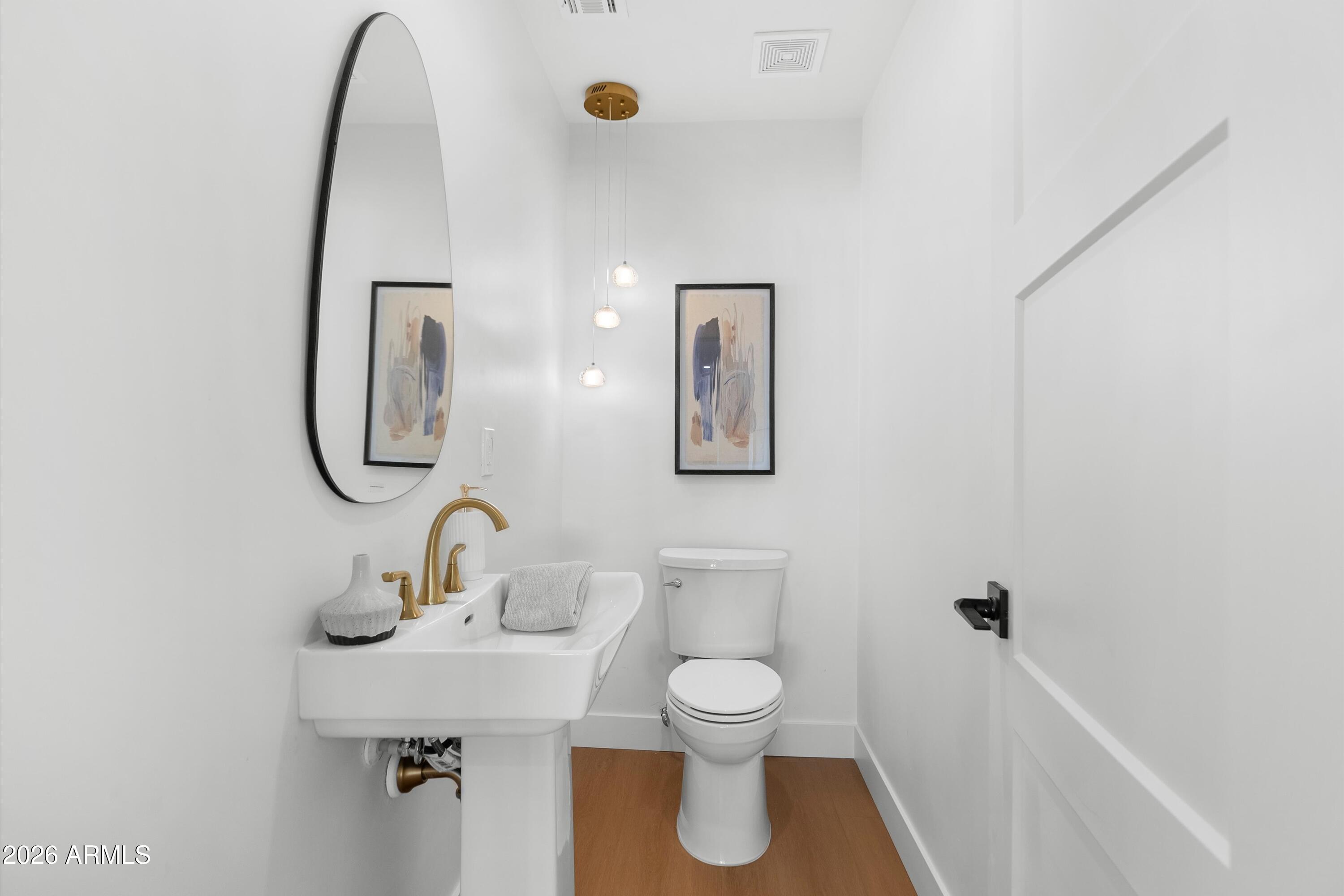 5334 E SHERIDAN Street